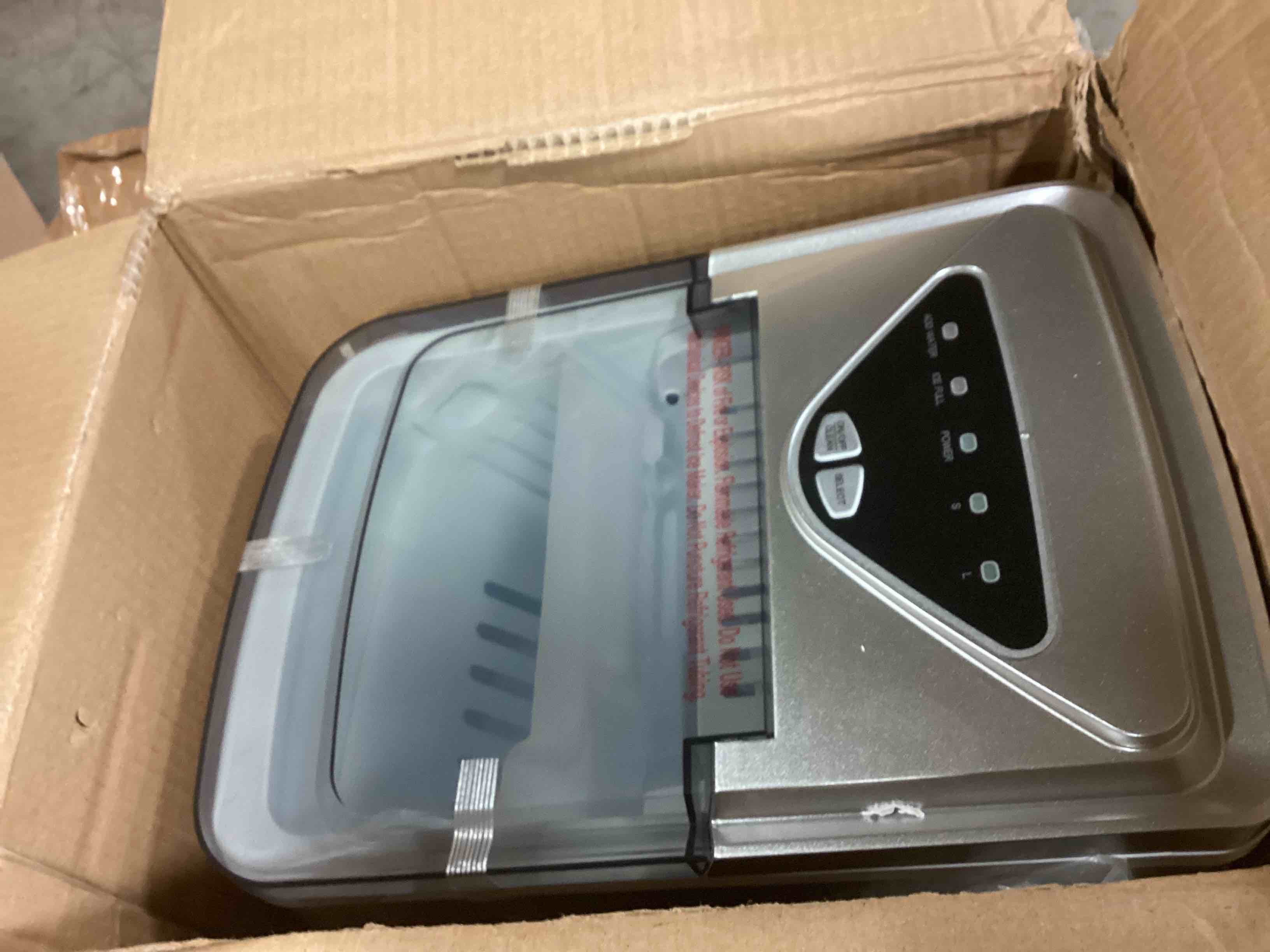https://s3.amazonaws.com/lotting-images-prod/bidfta/YEL6270637_1714396605713.jpeg