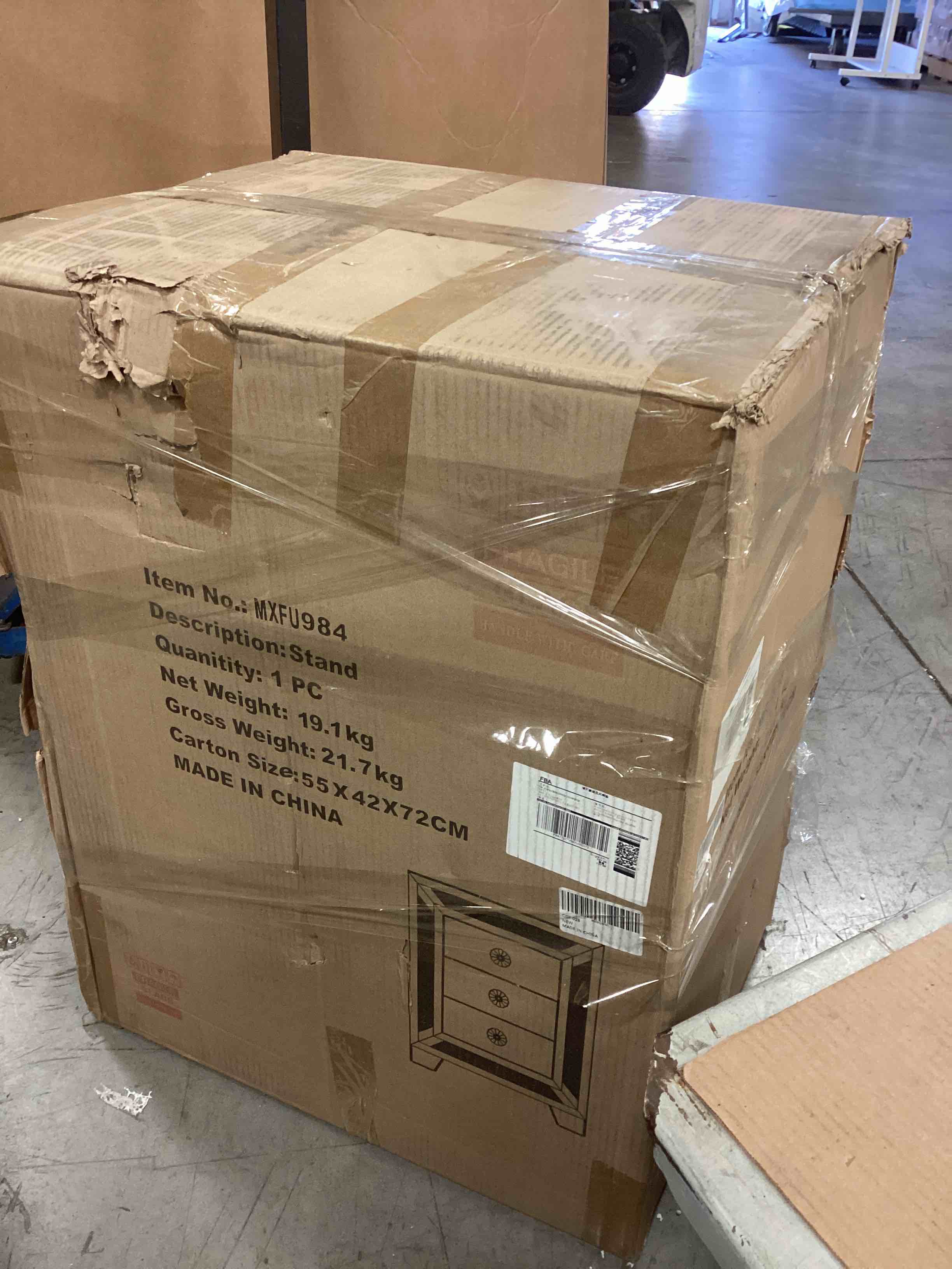 https://s3.amazonaws.com/lotting-images-prod/bidfta/YEL6270798_1714672618206.jpeg