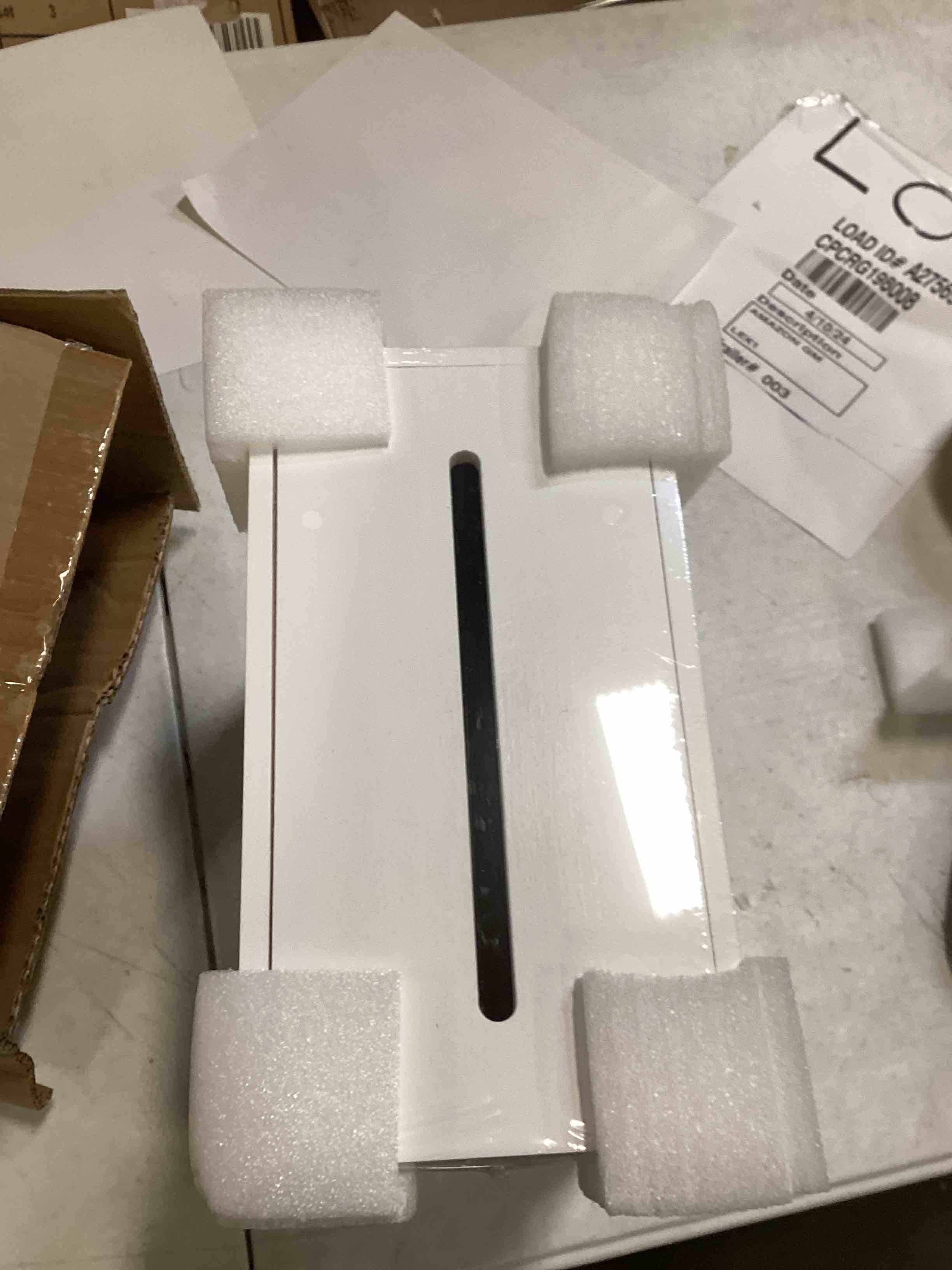 https://s3.amazonaws.com/lotting-images-prod/bidfta/YEL6272141_1713899673768.jpeg