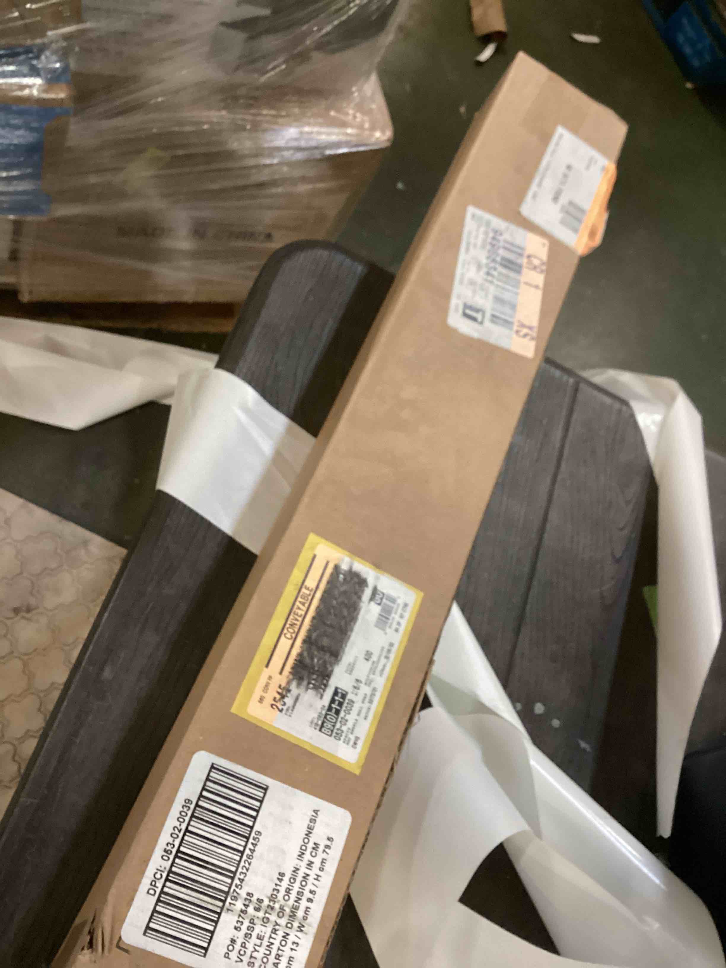 https://s3.amazonaws.com/lotting-images-prod/bidfta/YEL6272918_1715262007335.jpeg