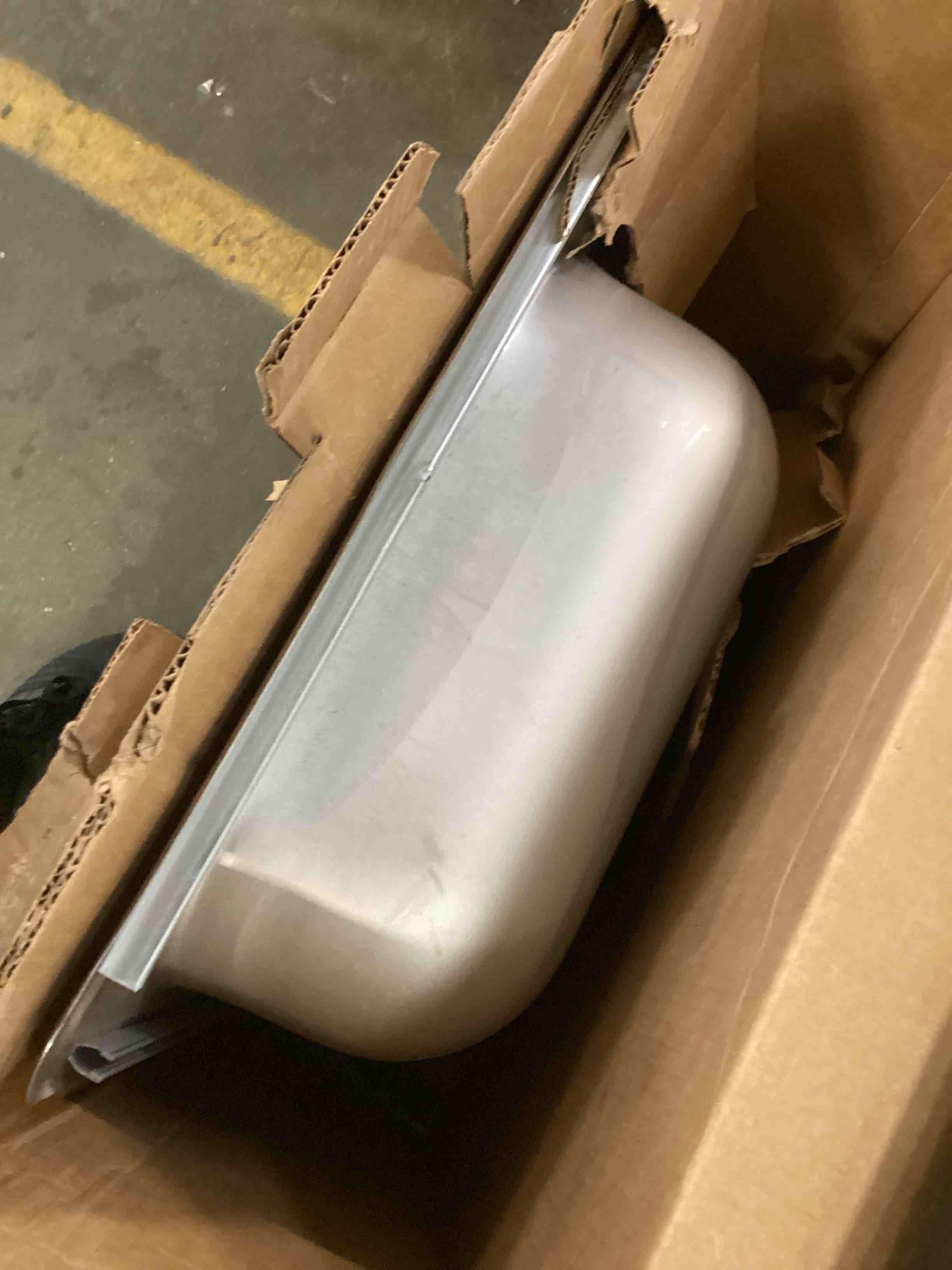 https://s3.amazonaws.com/lotting-images-prod/bidfta/YEL6272967_1715268746495.jpeg
