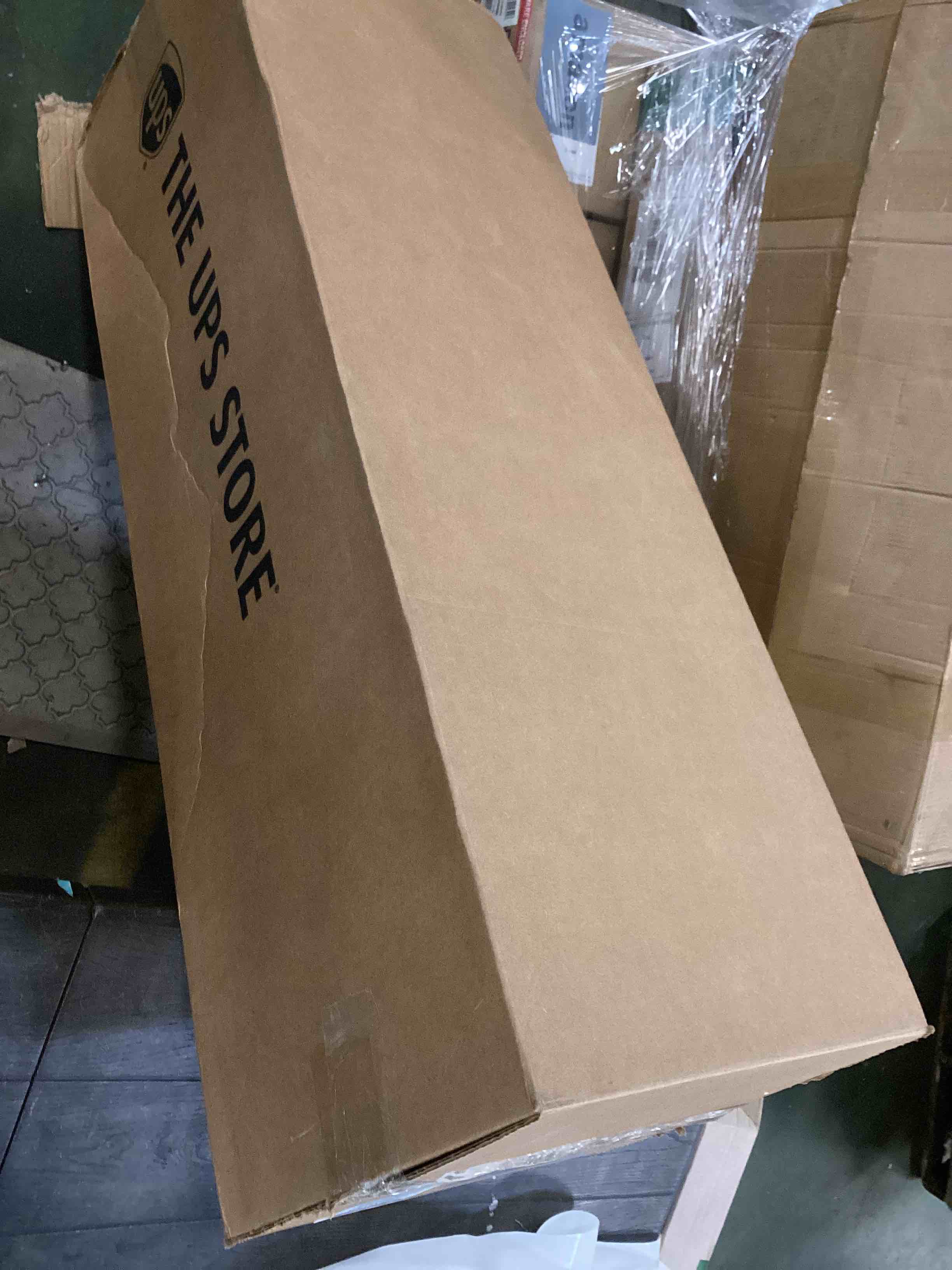 https://s3.amazonaws.com/lotting-images-prod/bidfta/YEL6273060_1715280121946.jpeg