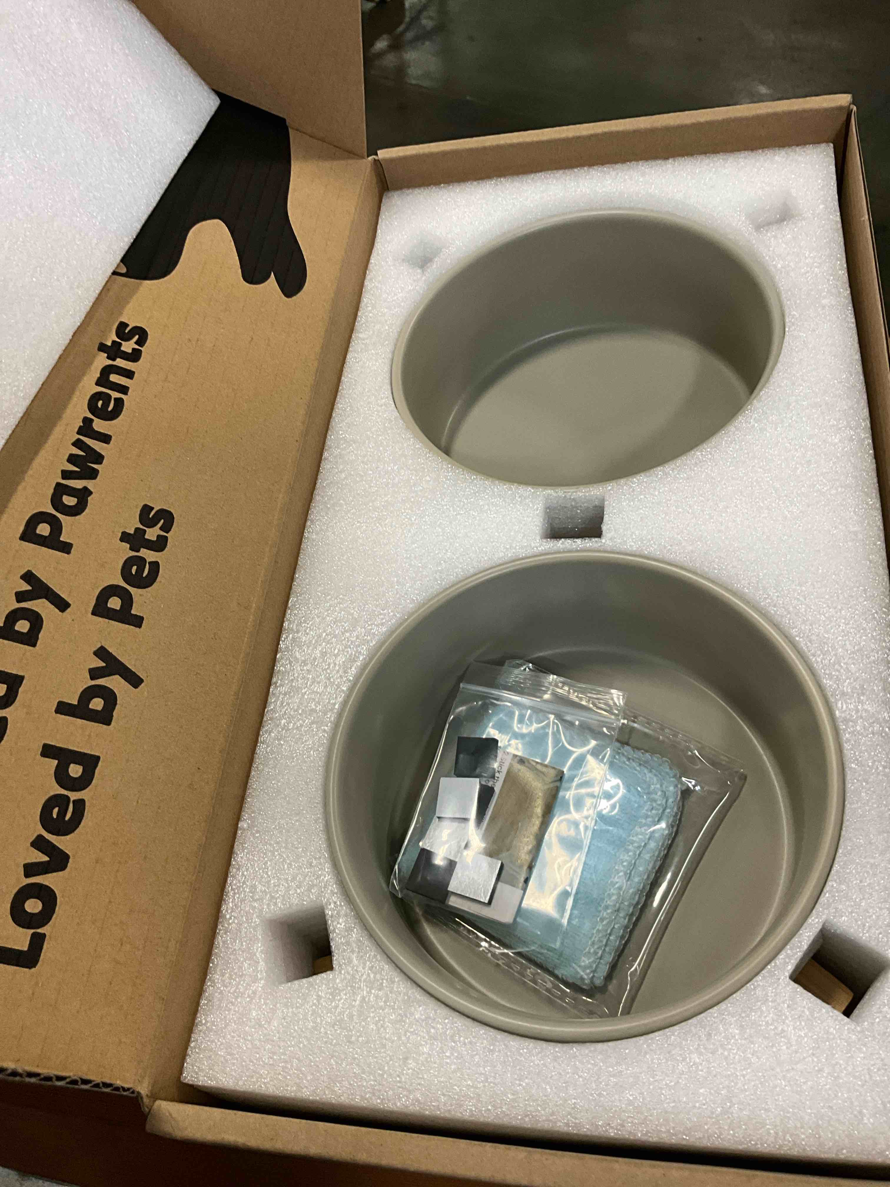 https://s3.amazonaws.com/lotting-images-prod/bidfta/YEL6273631_1714052417626.jpeg