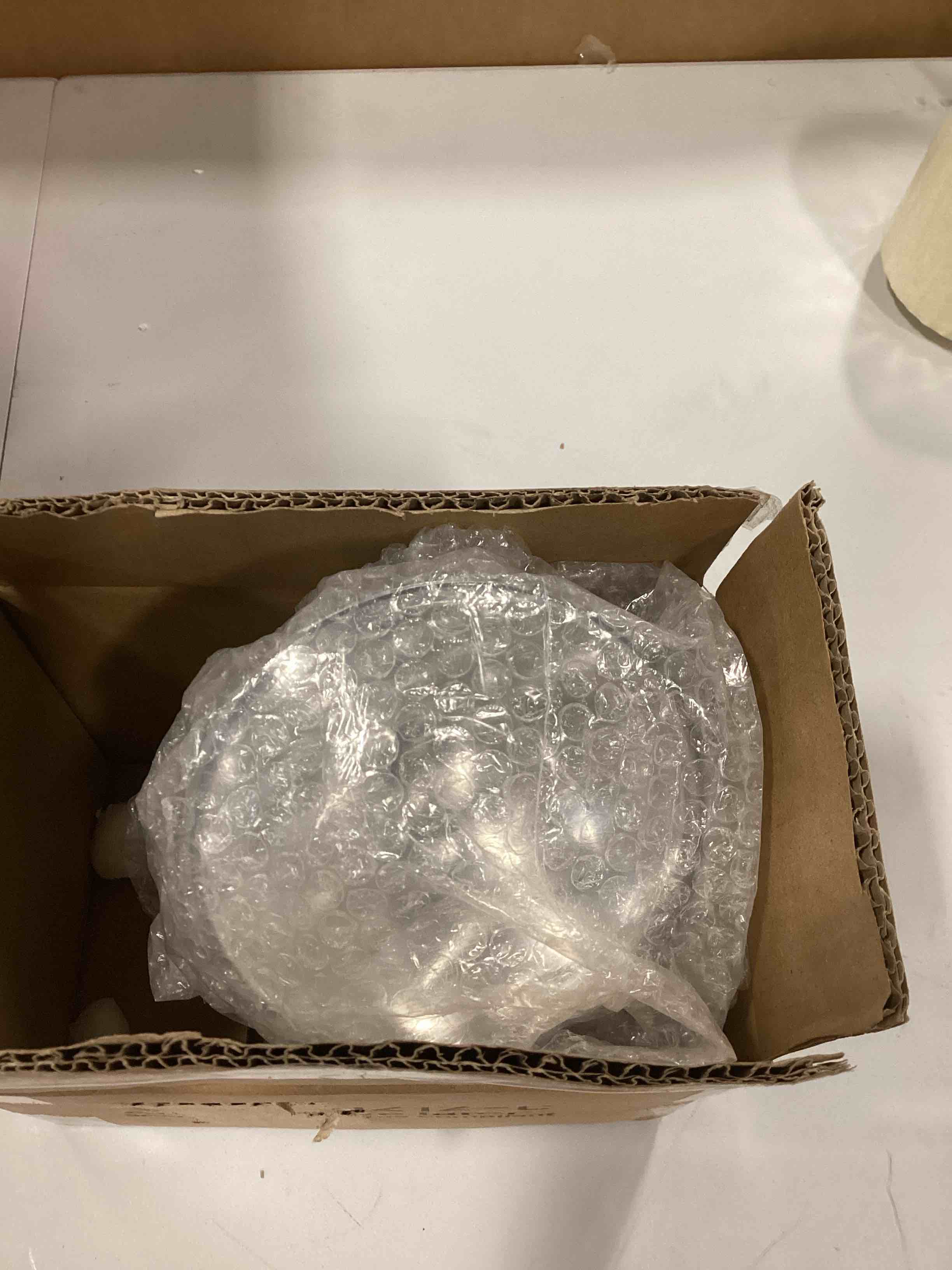 https://s3.amazonaws.com/lotting-images-prod/bidfta/YEL6273645_1713961633711.jpeg