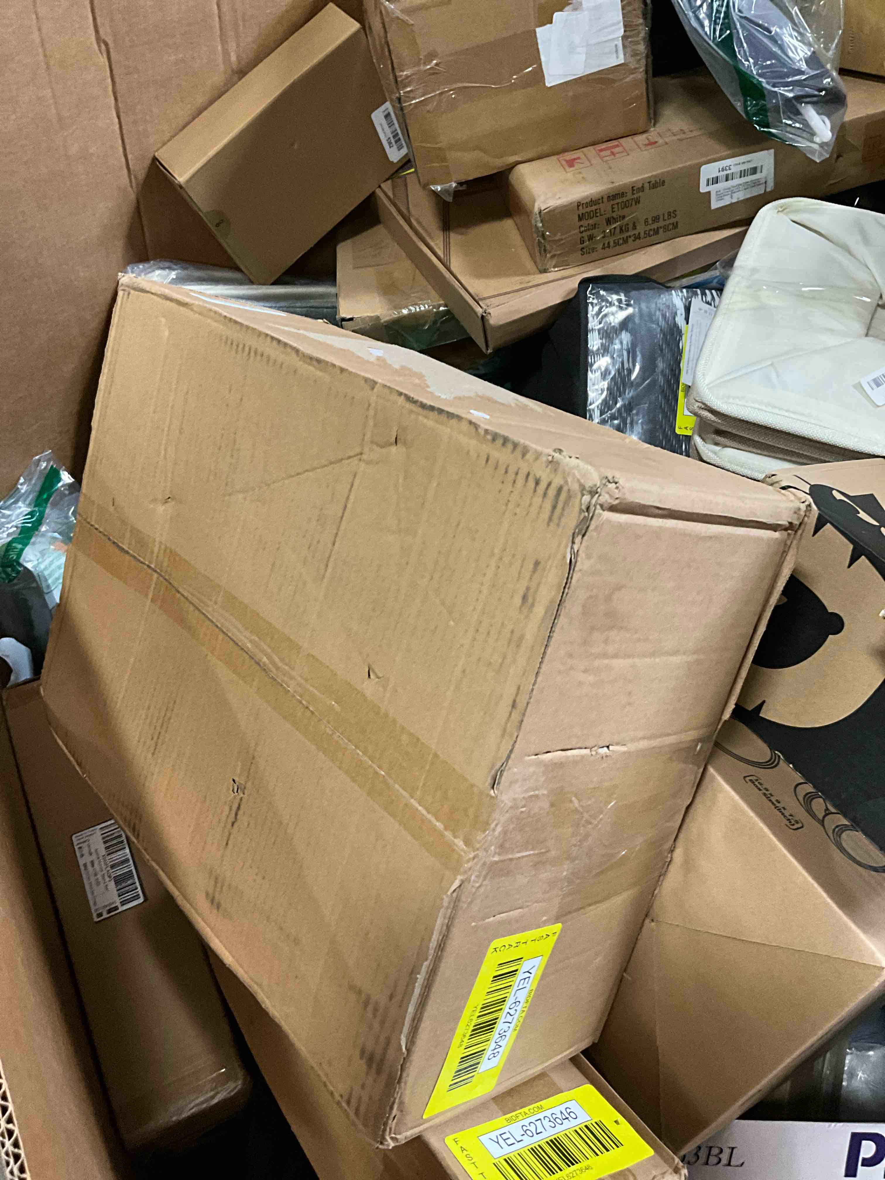 https://s3.amazonaws.com/lotting-images-prod/bidfta/YEL6273648_1714052264801.jpeg