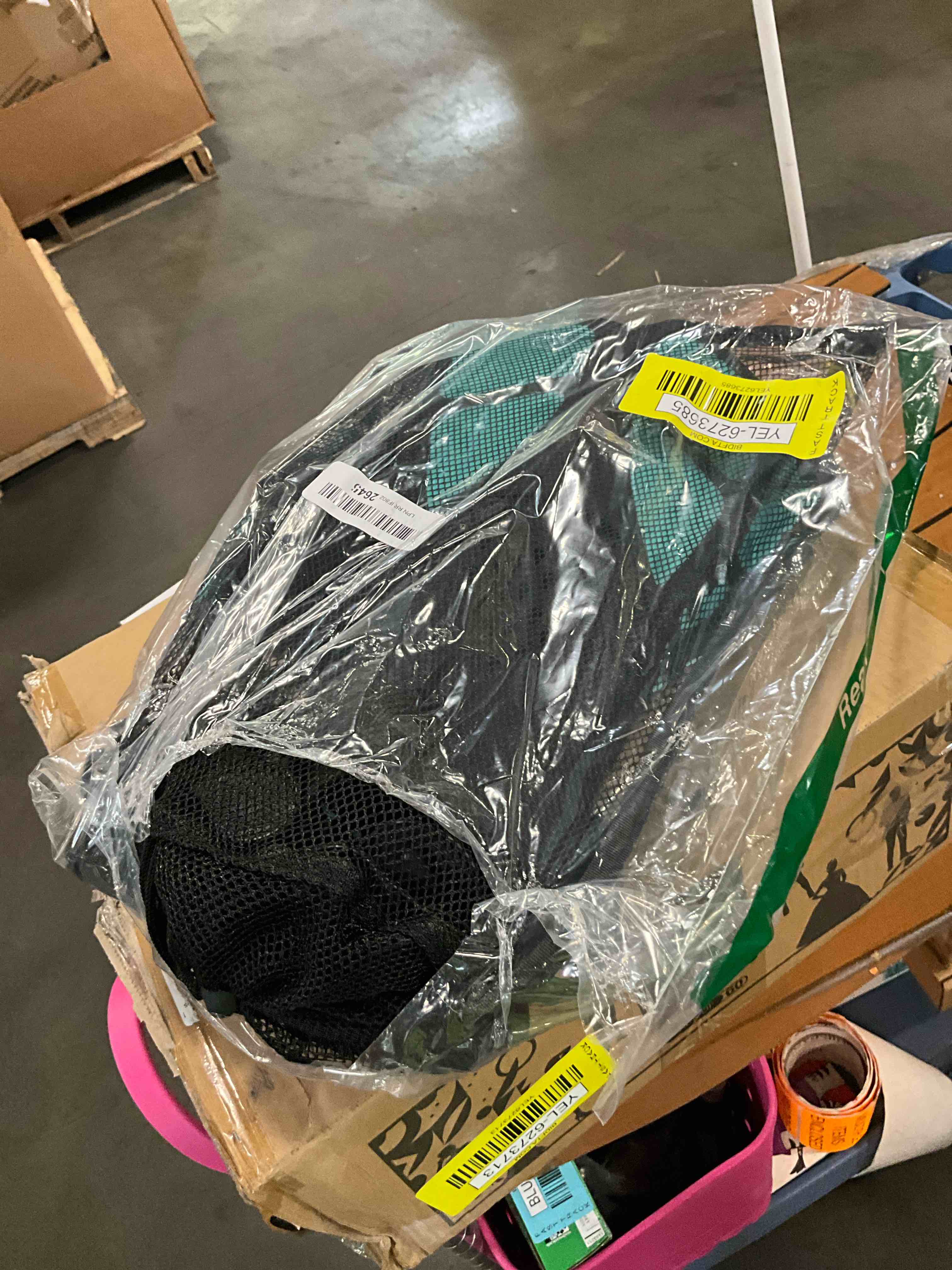 https://s3.amazonaws.com/lotting-images-prod/bidfta/YEL6273685_1714413456576.jpeg