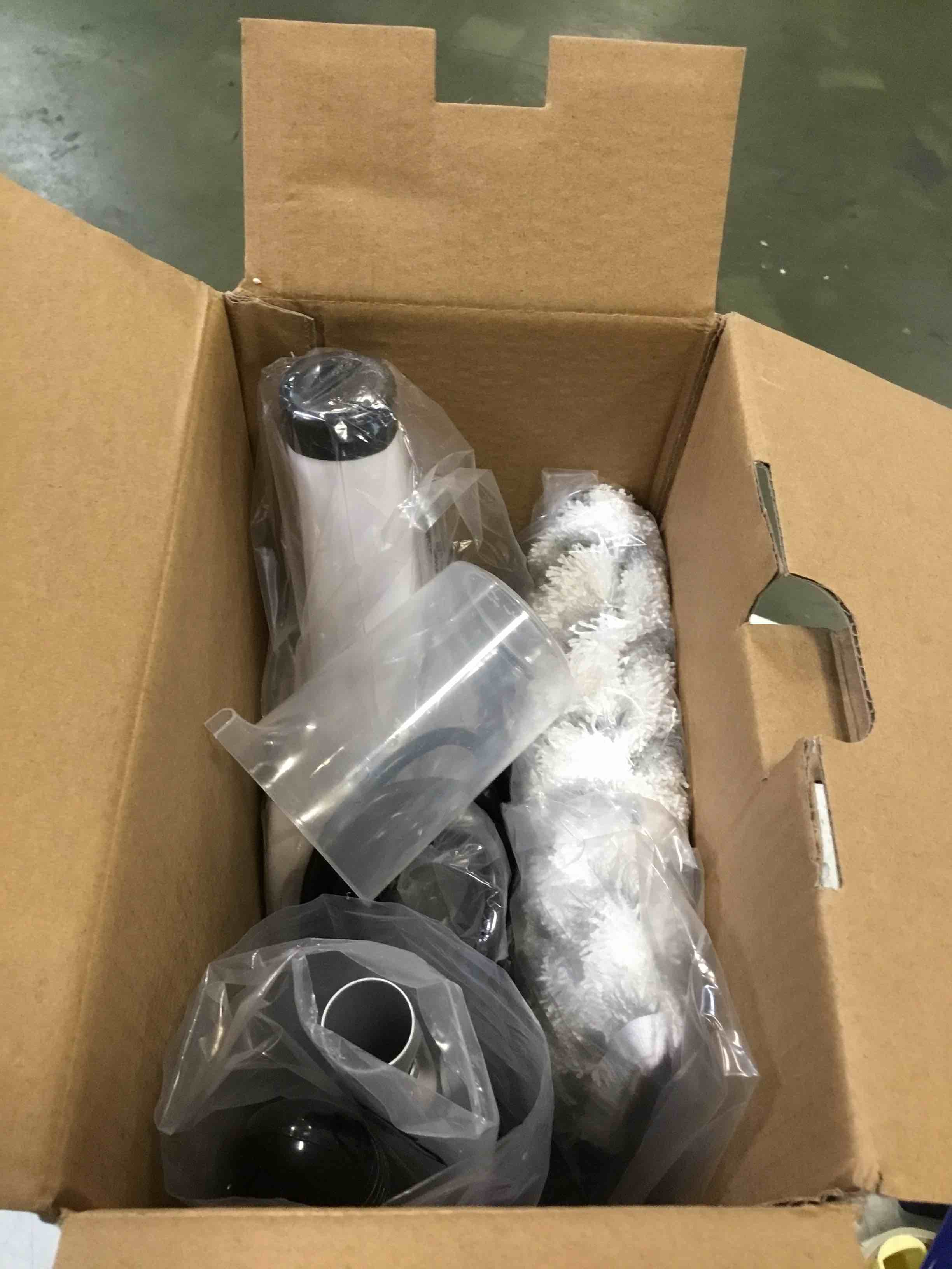 https://s3.amazonaws.com/lotting-images-prod/bidfta/YEL6273906_1714590316216.jpeg