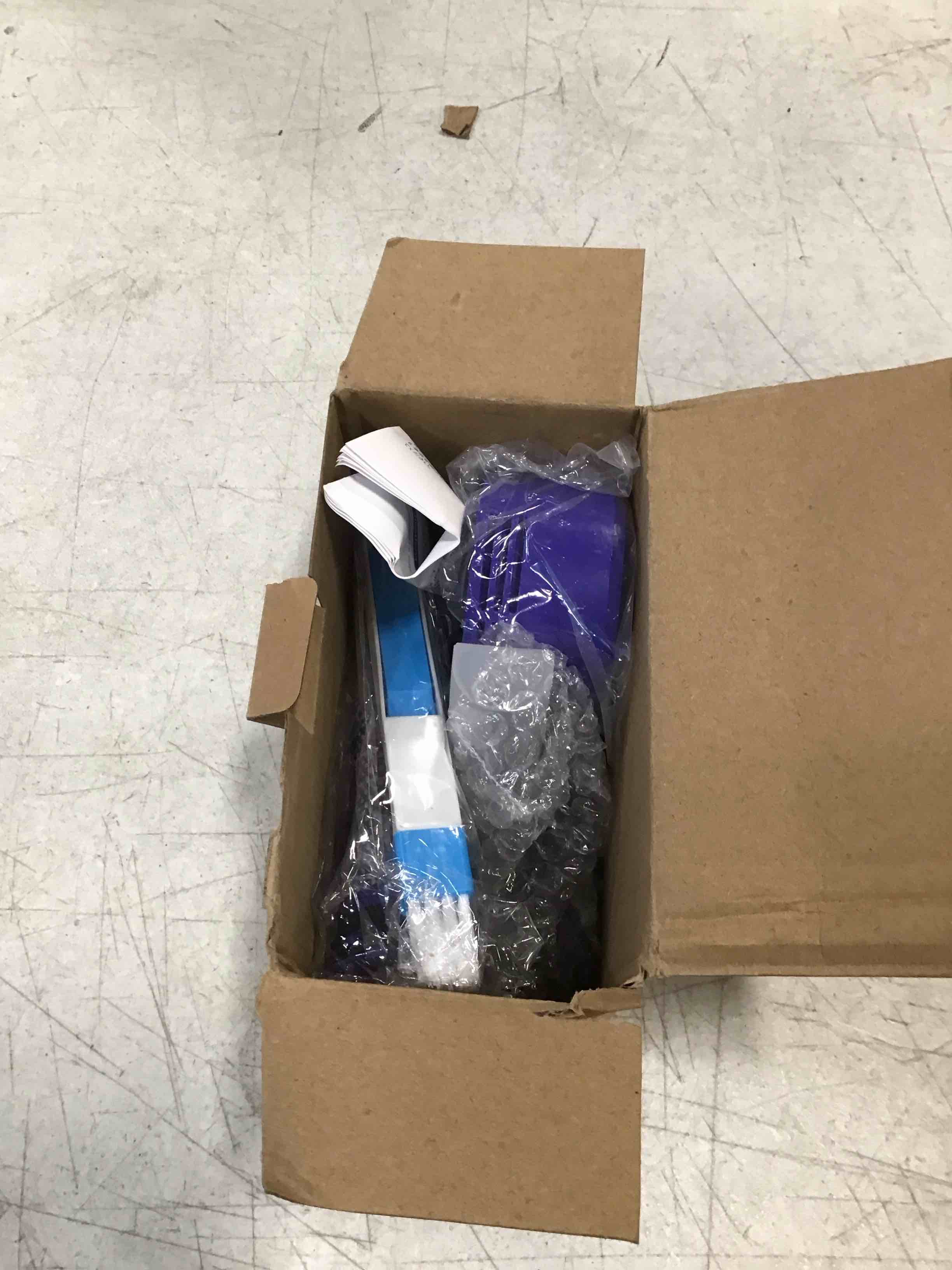 https://s3.amazonaws.com/lotting-images-prod/bidfta/YEL6273958_1714654811734.jpeg