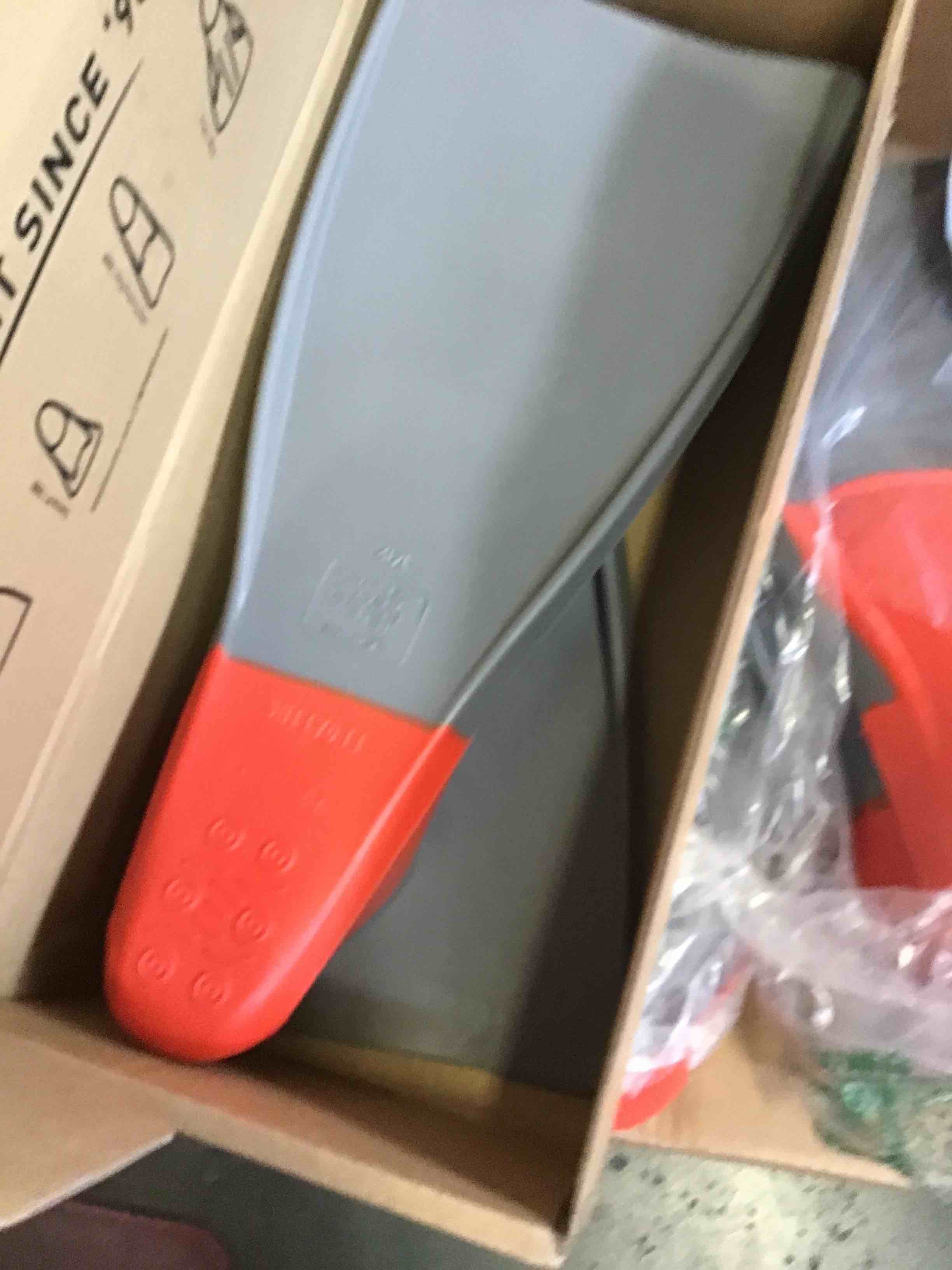 https://s3.amazonaws.com/lotting-images-prod/bidfta/YEL6275365_1714156890952.jpeg