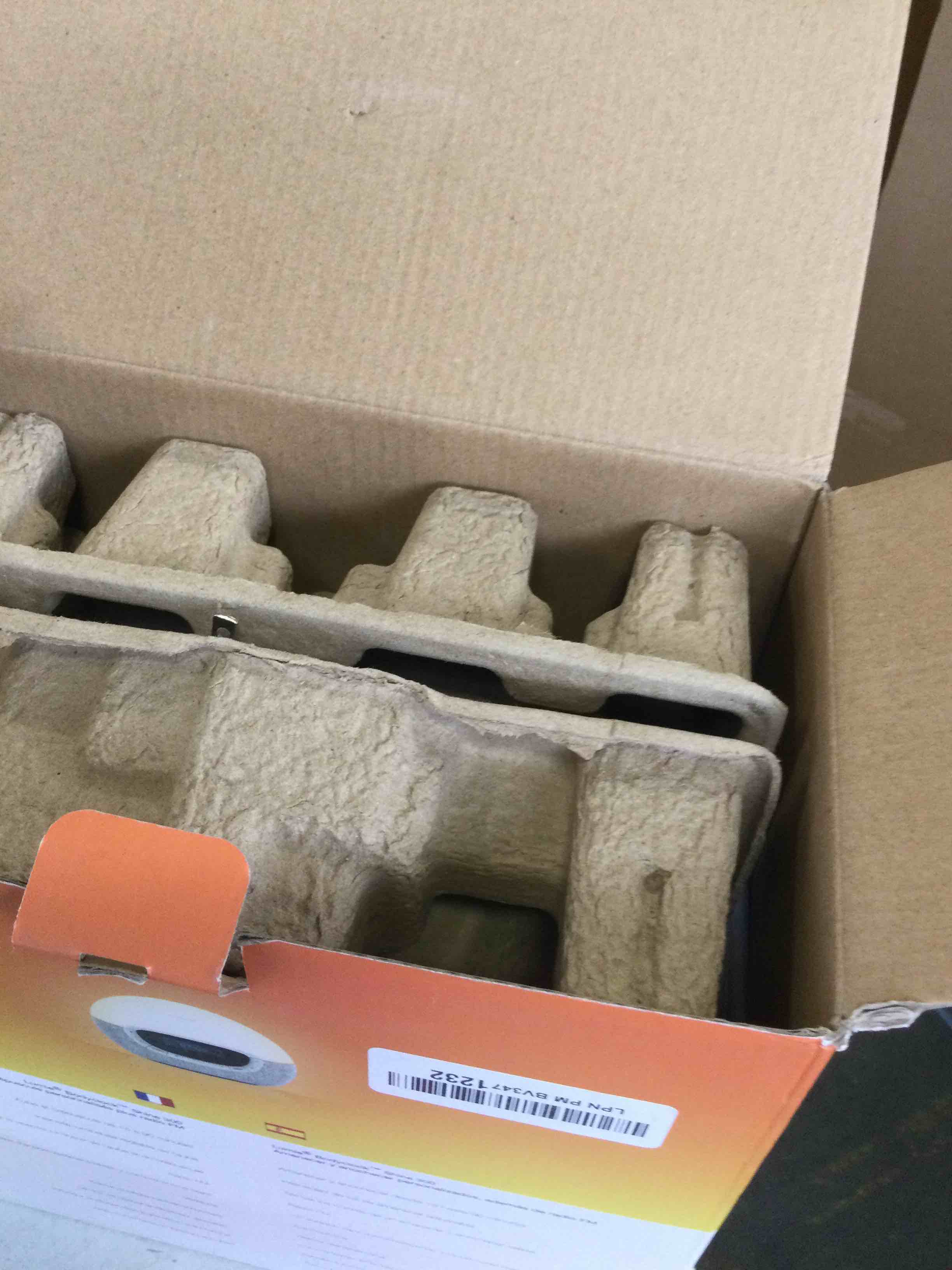 https://s3.amazonaws.com/lotting-images-prod/bidfta/YEL6275404_1714160909604.jpeg