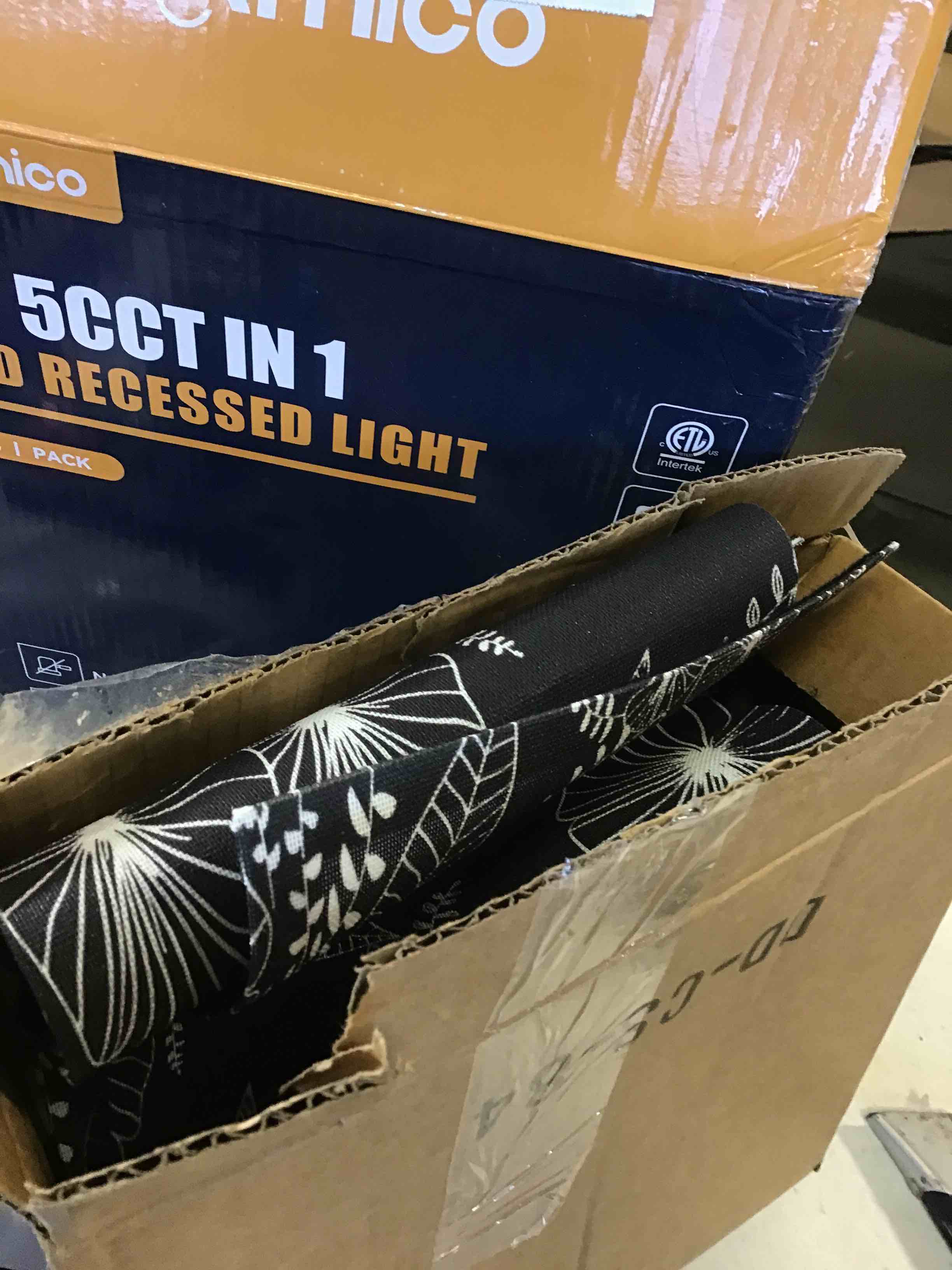 https://s3.amazonaws.com/lotting-images-prod/bidfta/YEL6275442_1714394049854.jpeg