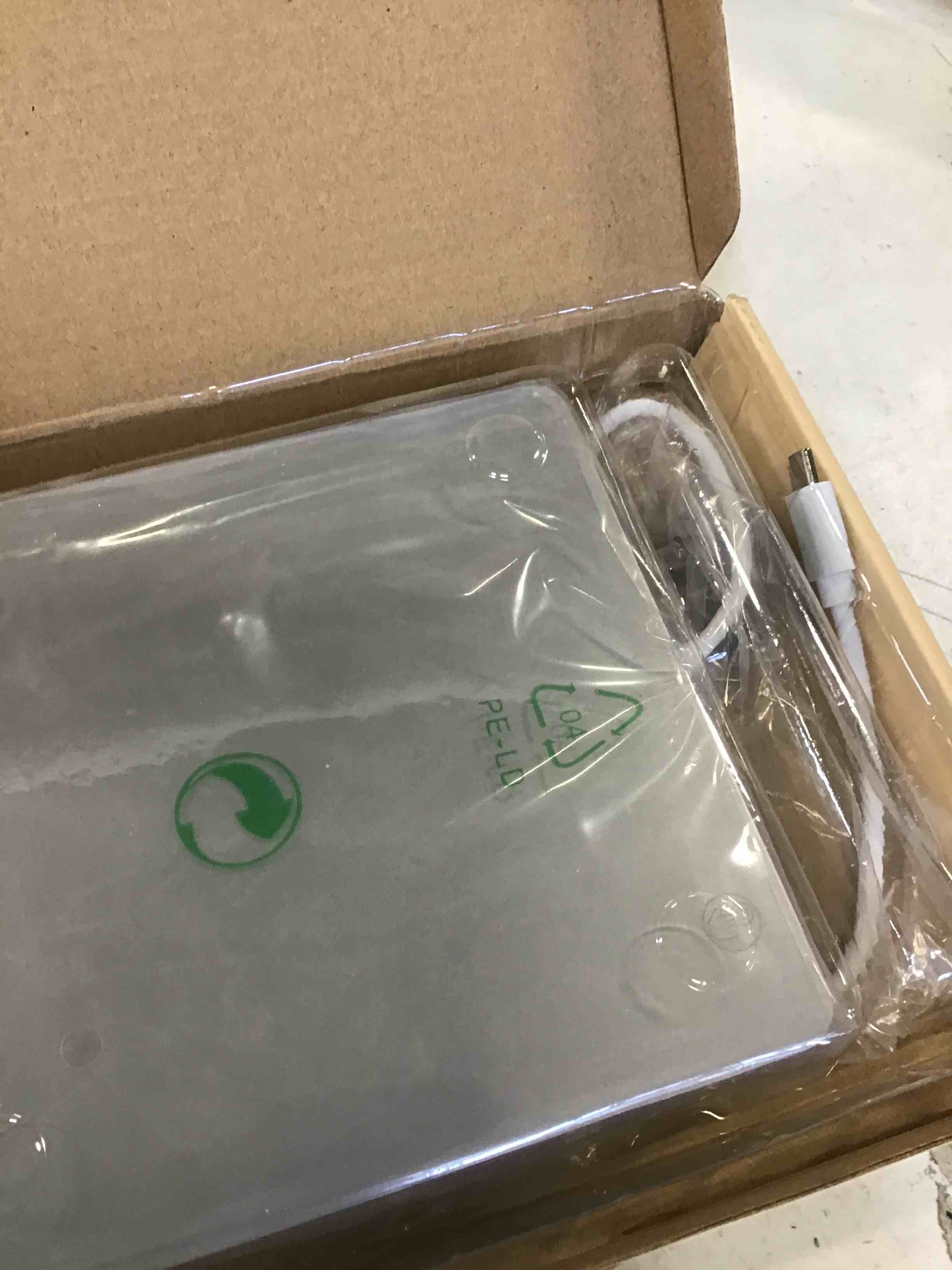 https://s3.amazonaws.com/lotting-images-prod/bidfta/YEL6275544_1714403309678.jpeg