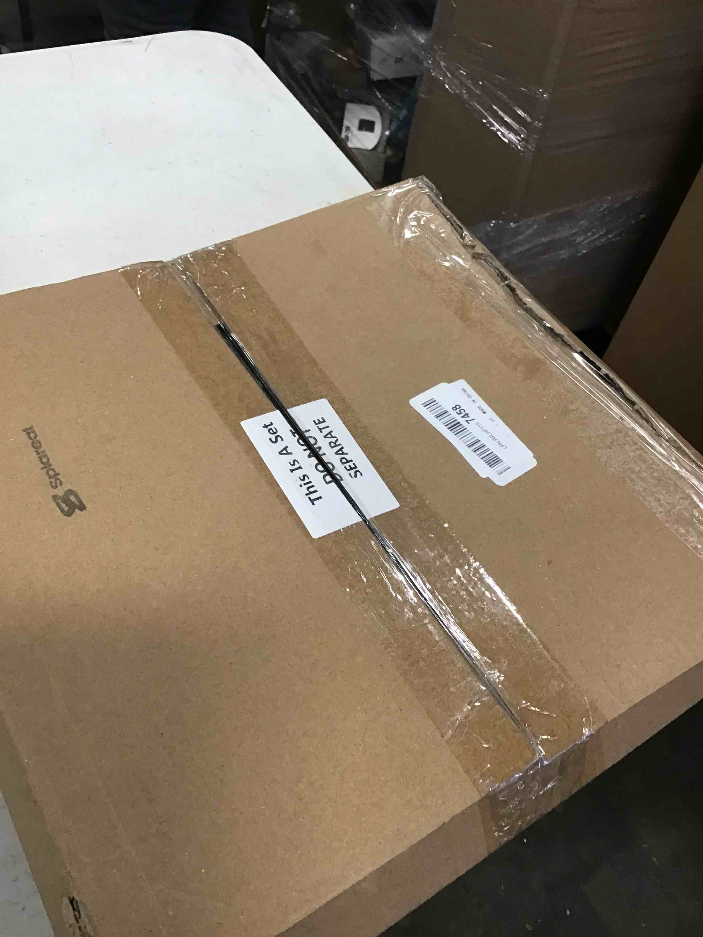 https://s3.amazonaws.com/lotting-images-prod/bidfta/YEL6275734_1714483353533.jpeg