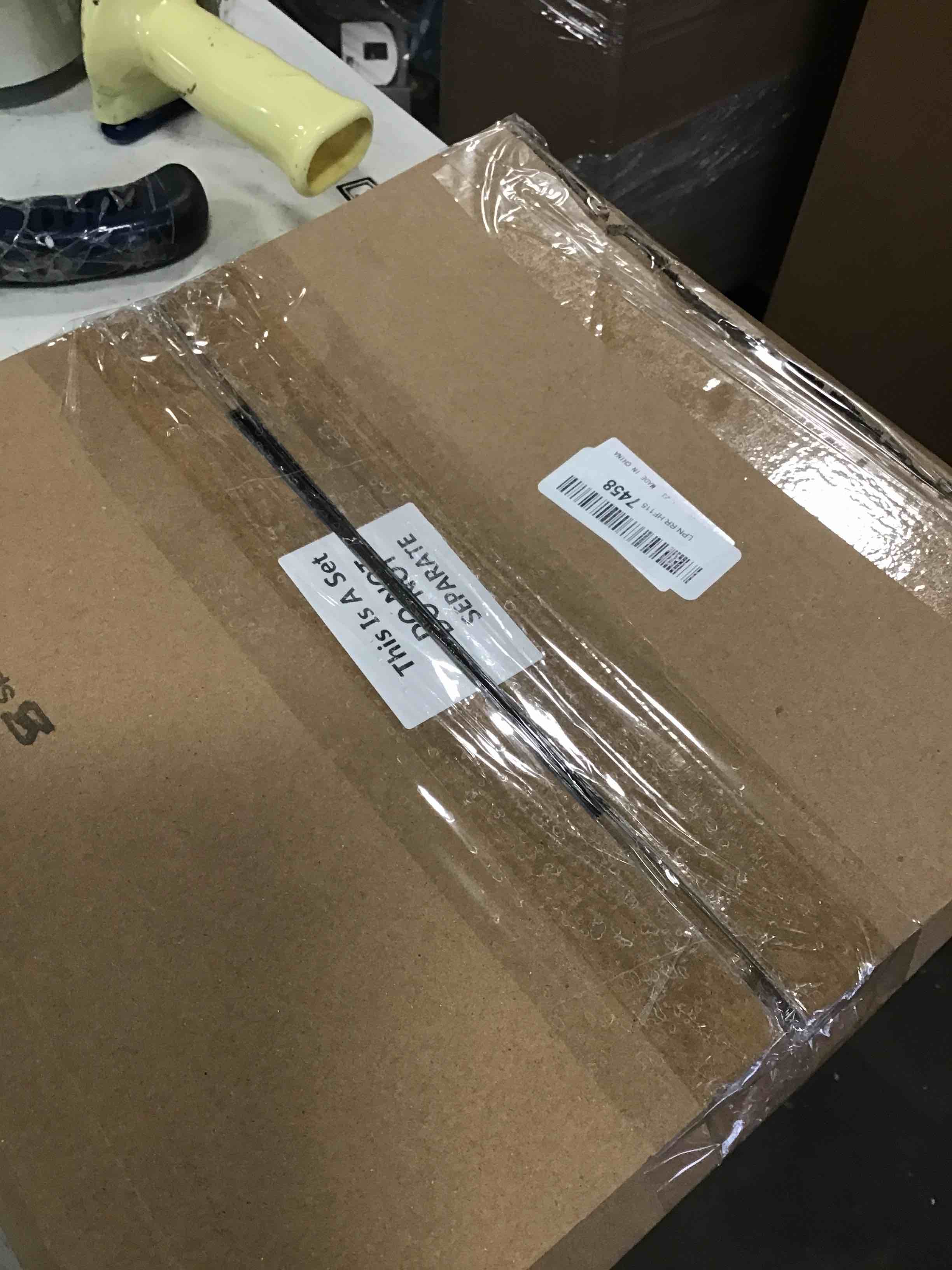 https://s3.amazonaws.com/lotting-images-prod/bidfta/YEL6275734_1714483410499.jpeg