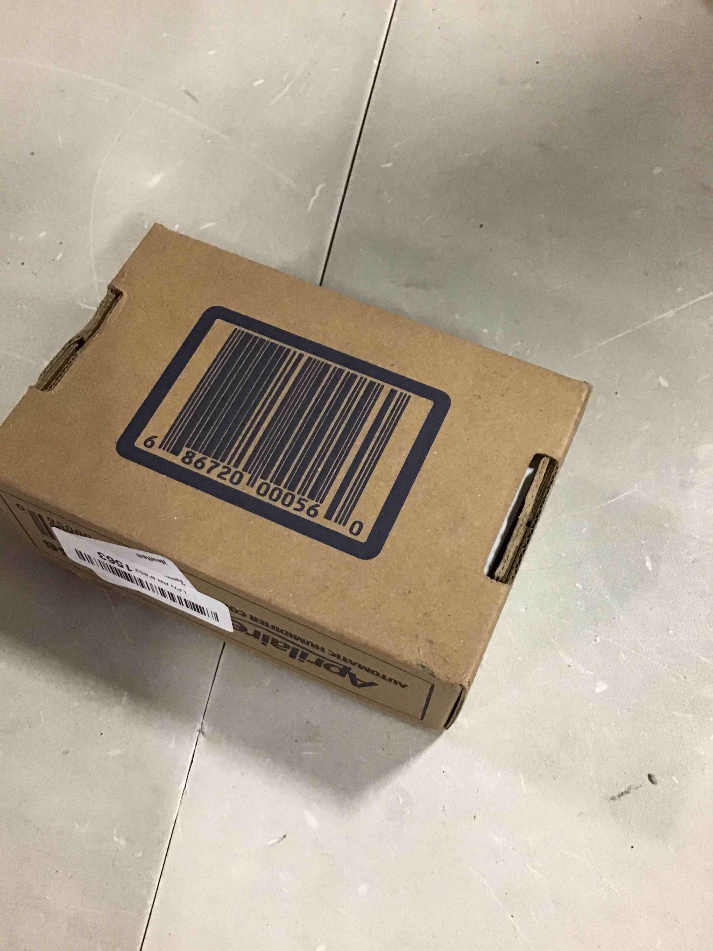 https://s3.amazonaws.com/lotting-images-prod/bidfta/YEL6277321_1714741876294.jpeg