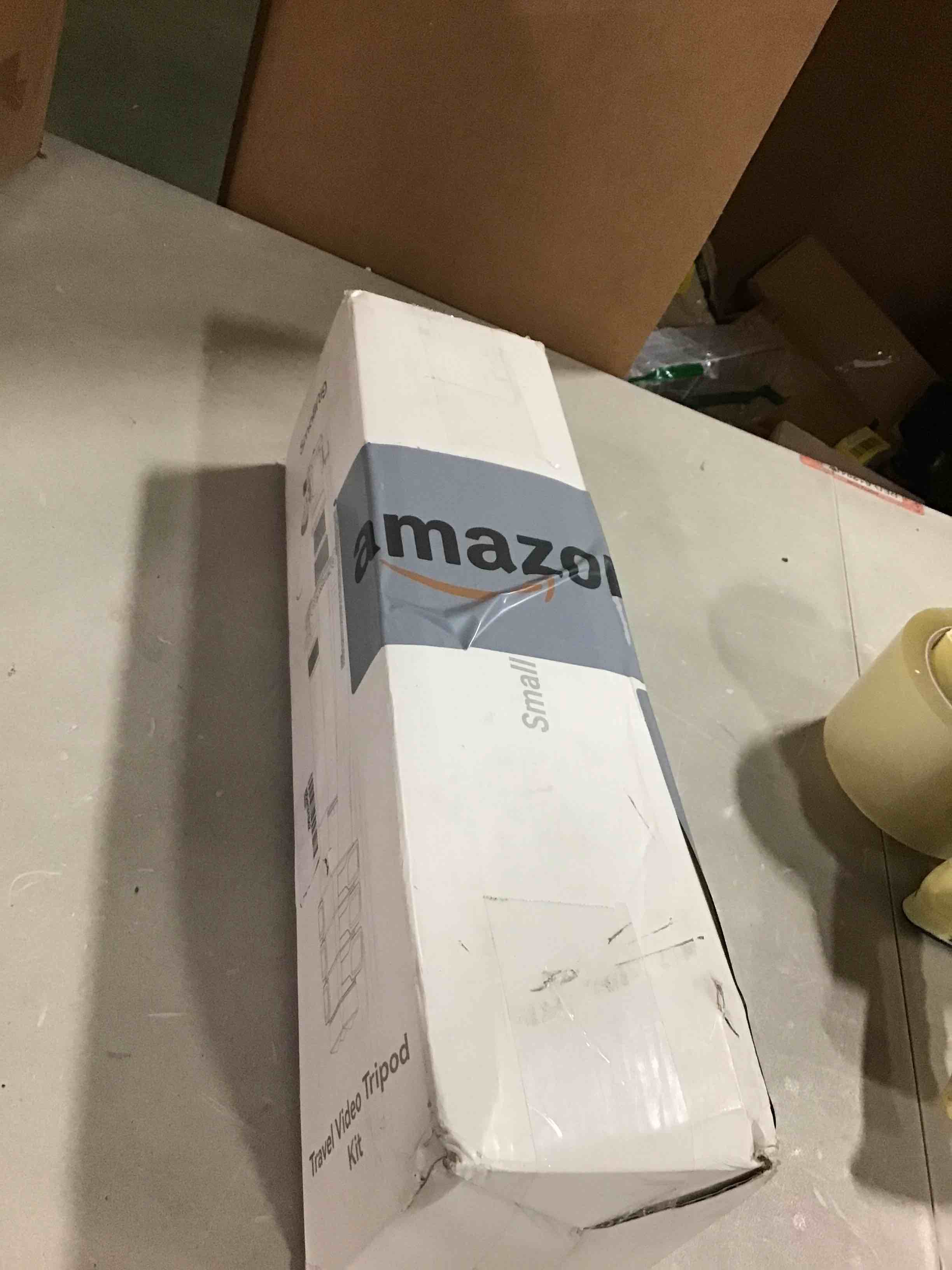 https://s3.amazonaws.com/lotting-images-prod/bidfta/YEL6277334_1714742997712.jpeg