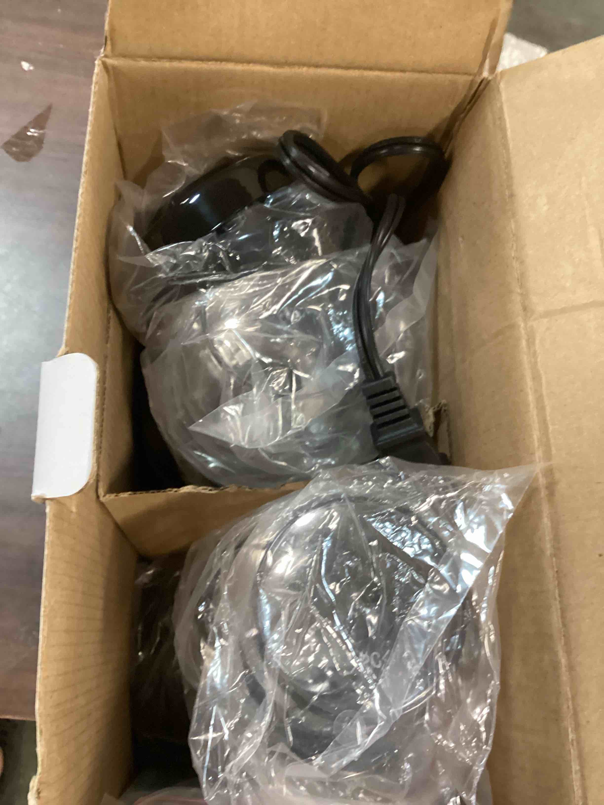 https://s3.amazonaws.com/lotting-images-prod/bidfta/YEL6278512_1714498950441.jpeg