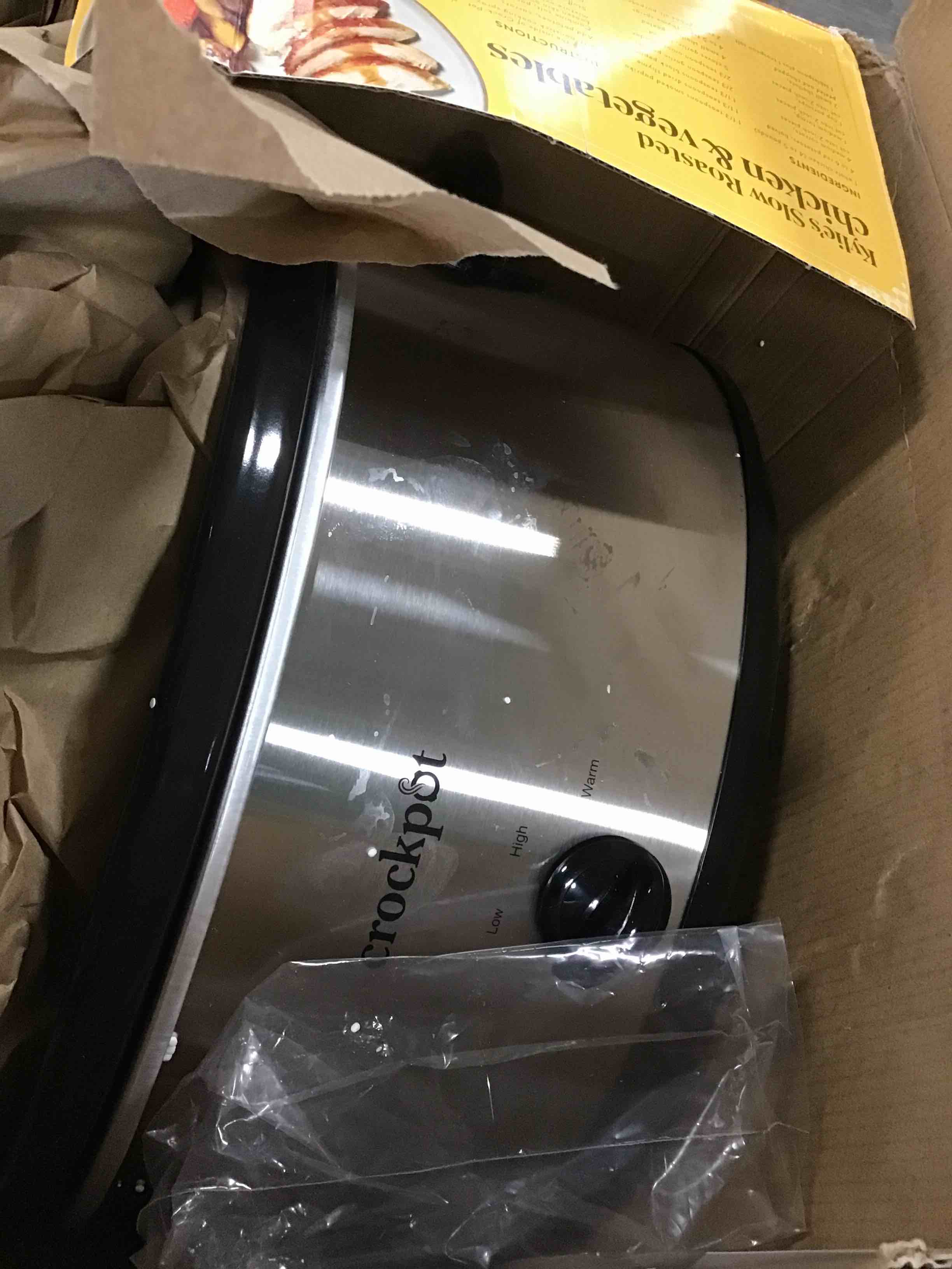 https://s3.amazonaws.com/lotting-images-prod/bidfta/YEL6281027_1713902236378.jpeg