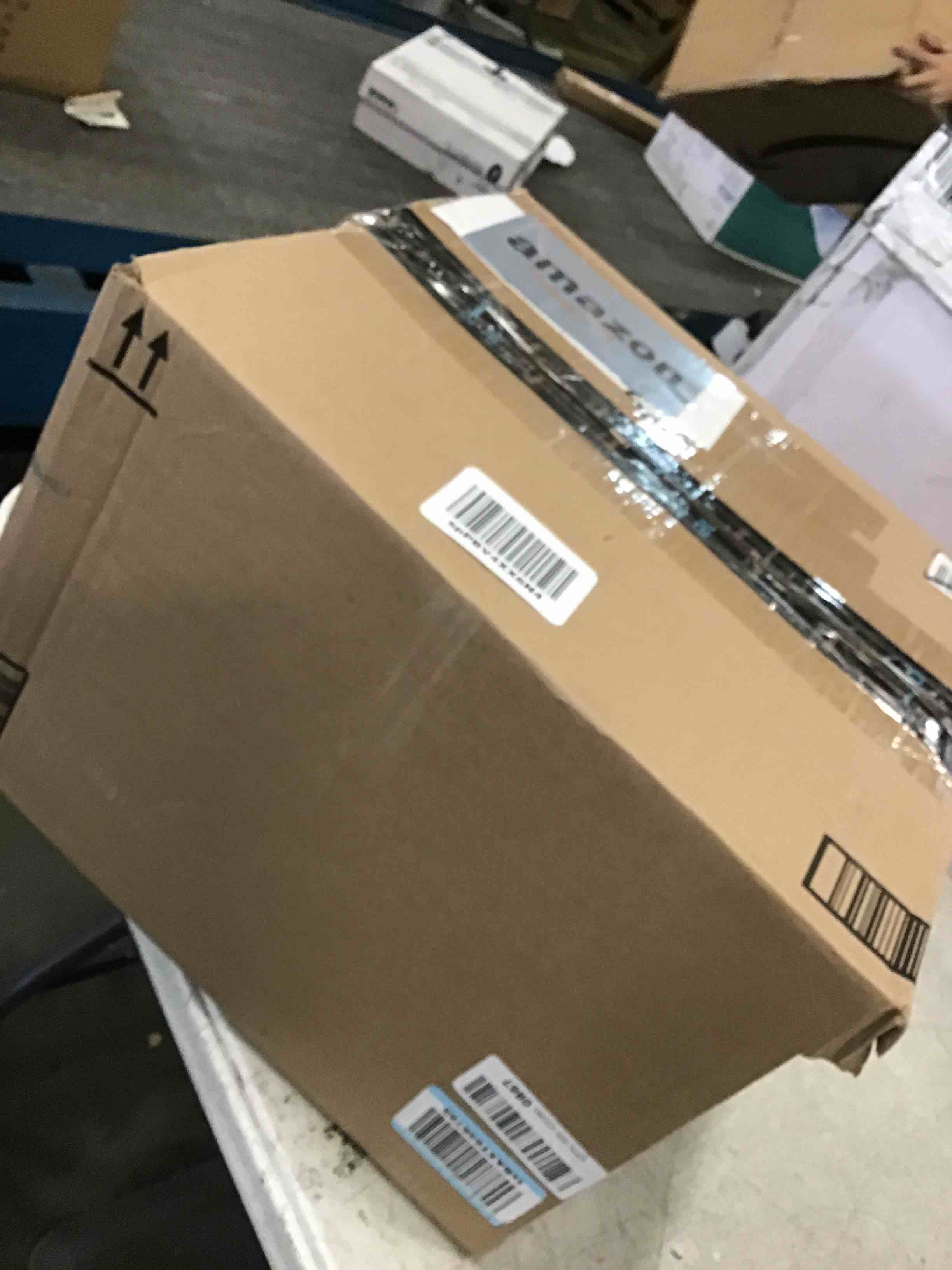 https://s3.amazonaws.com/lotting-images-prod/bidfta/YEL6281516_1714050799758.jpeg