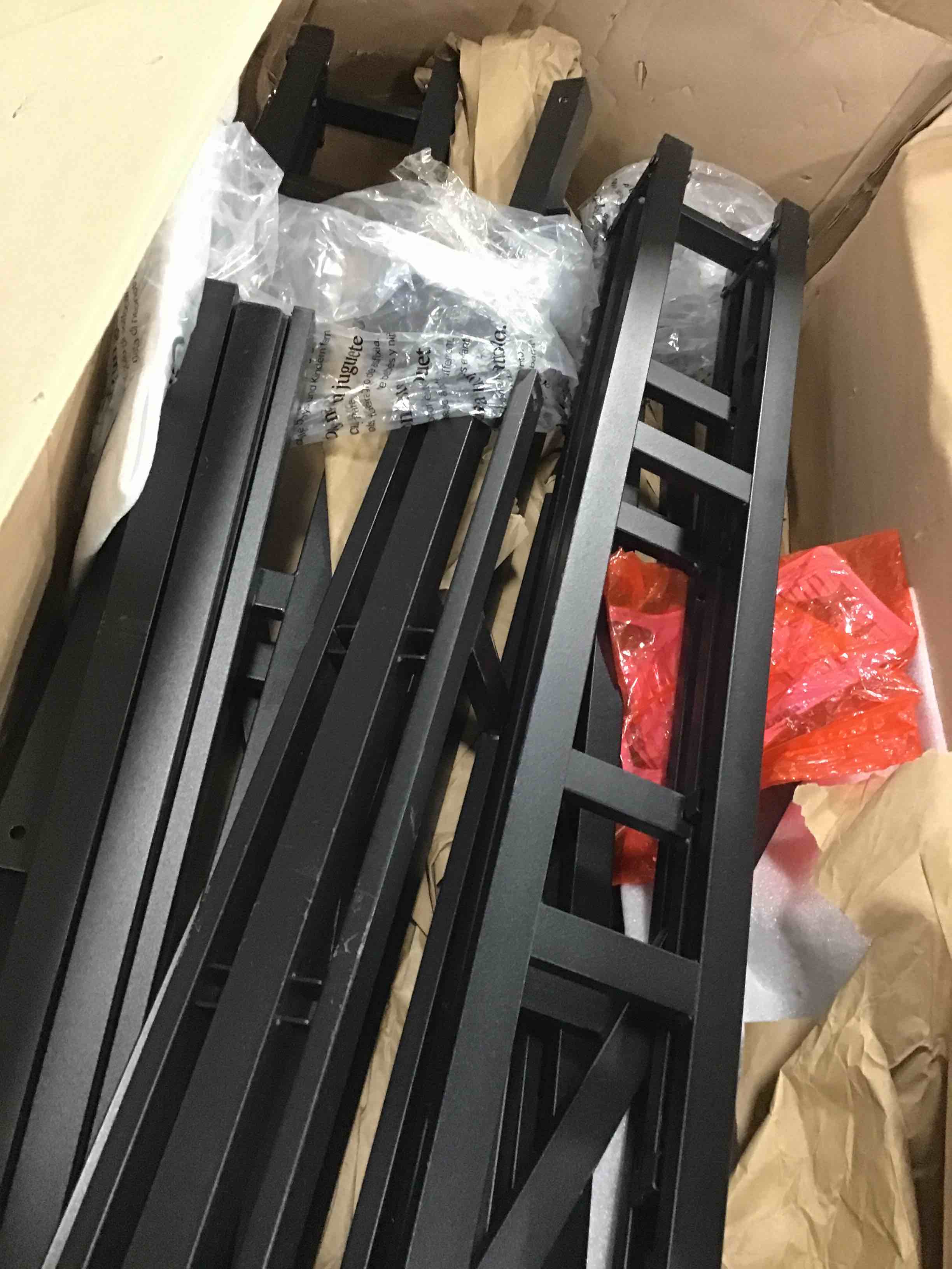 https://s3.amazonaws.com/lotting-images-prod/bidfta/YEL6281627_1714060167349.jpeg