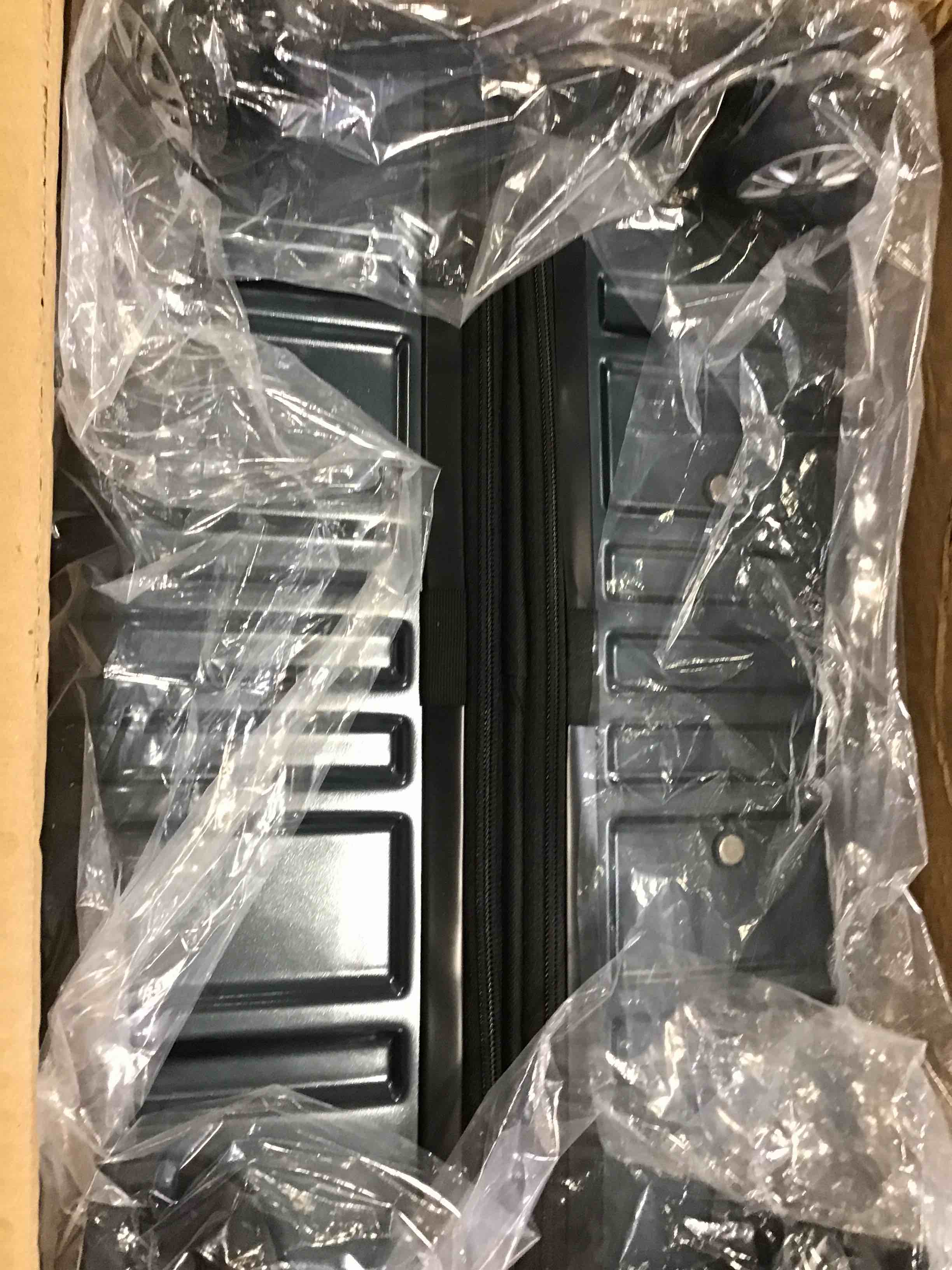 https://s3.amazonaws.com/lotting-images-prod/bidfta/YEL6281718_1714070997181.jpeg