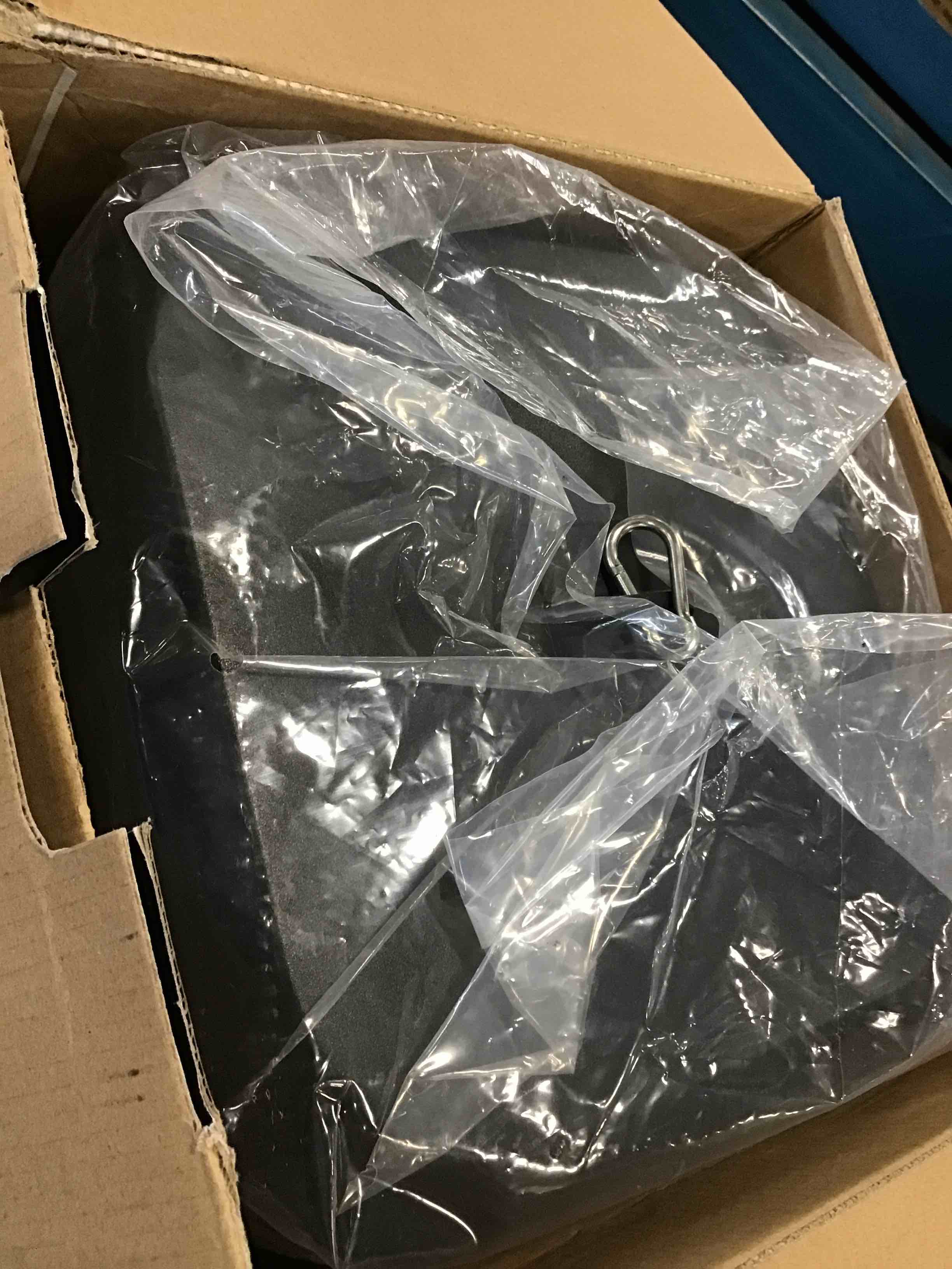 https://s3.amazonaws.com/lotting-images-prod/bidfta/YEL6281857_1714139829747.jpeg