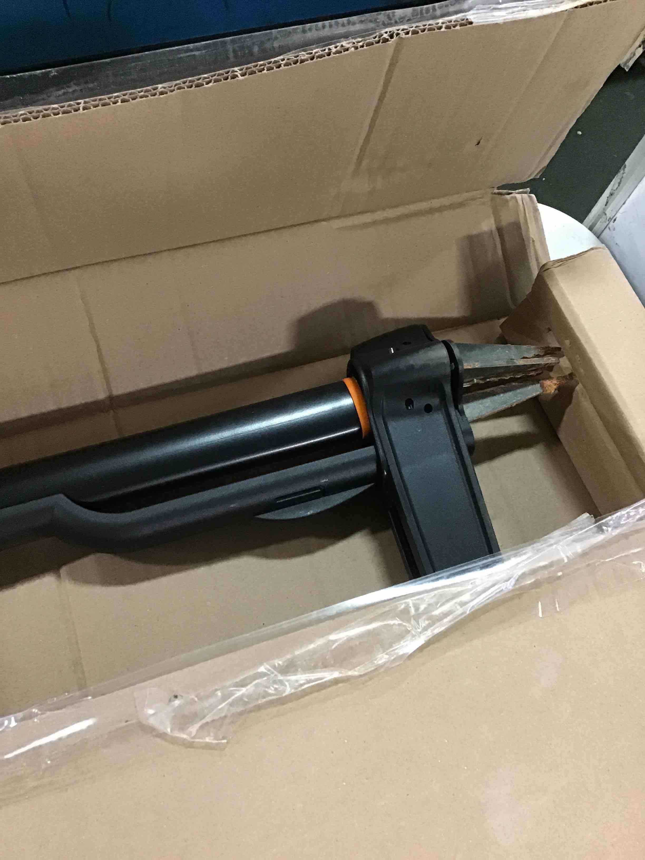 https://s3.amazonaws.com/lotting-images-prod/bidfta/YEL6283260_1714479957934.jpeg