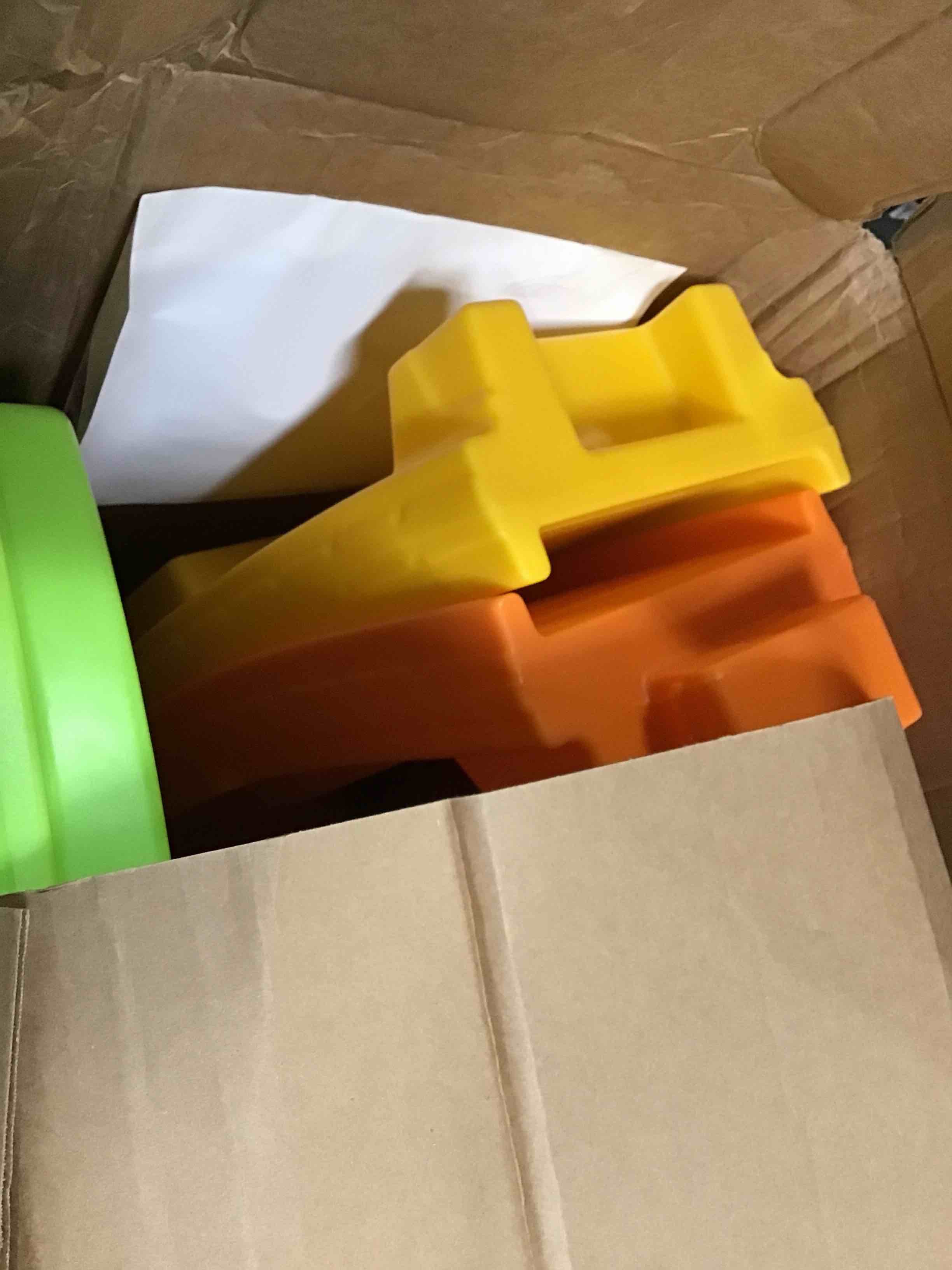 https://s3.amazonaws.com/lotting-images-prod/bidfta/YEL6283504_1714567095910.jpeg