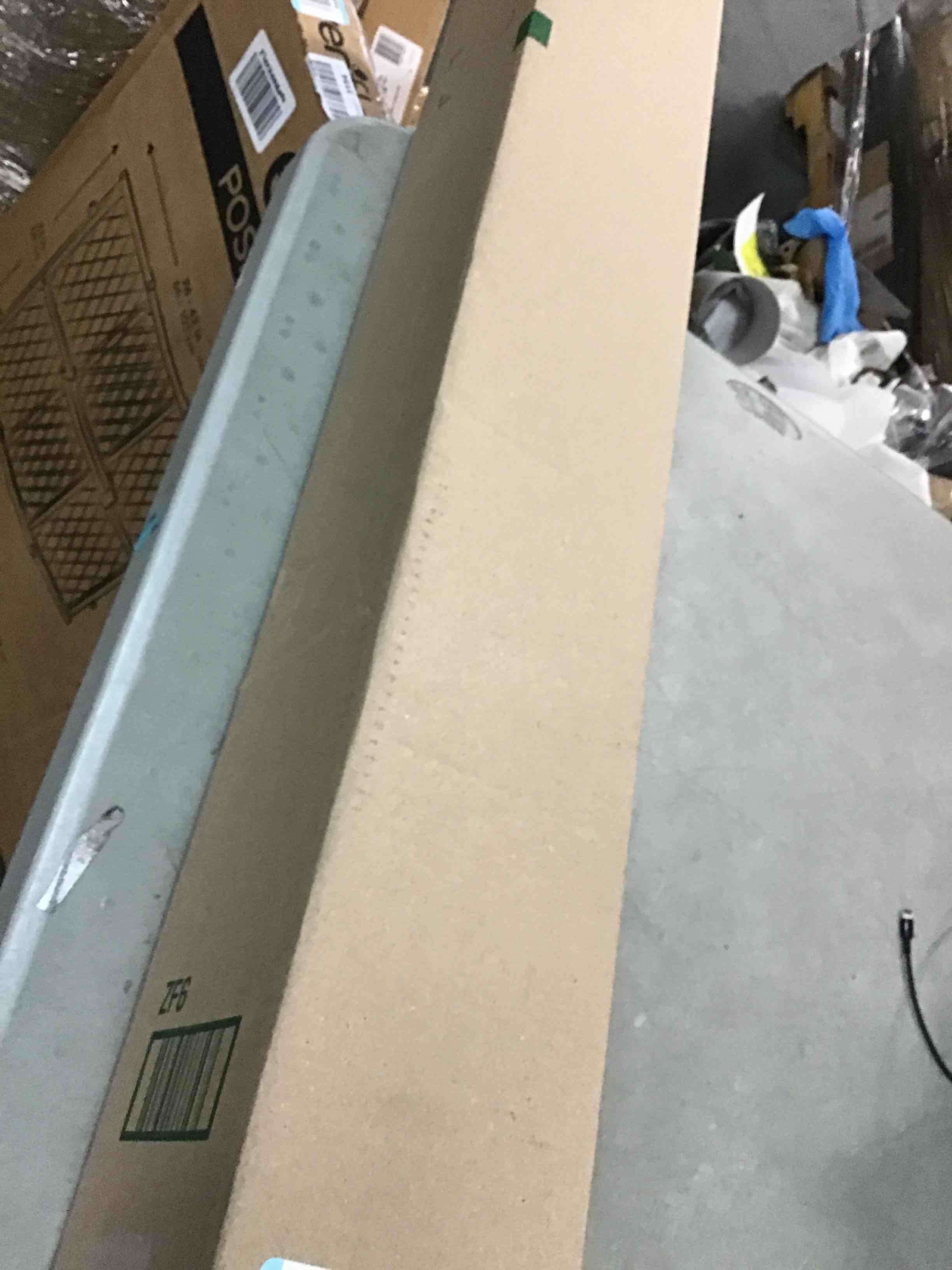 https://s3.amazonaws.com/lotting-images-prod/bidfta/YEL6284247_1712242265986.jpeg