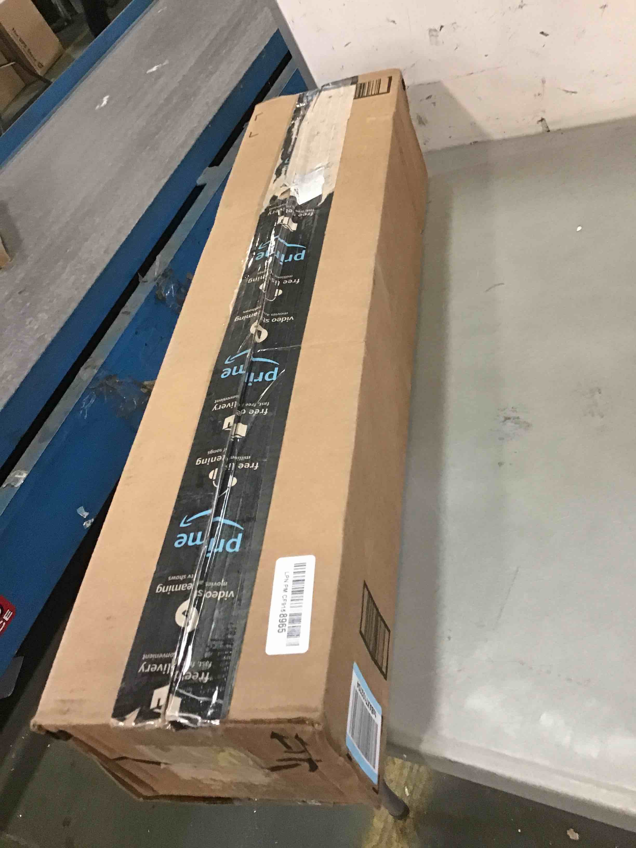 https://s3.amazonaws.com/lotting-images-prod/bidfta/YEL6285120_1712431040103.jpeg