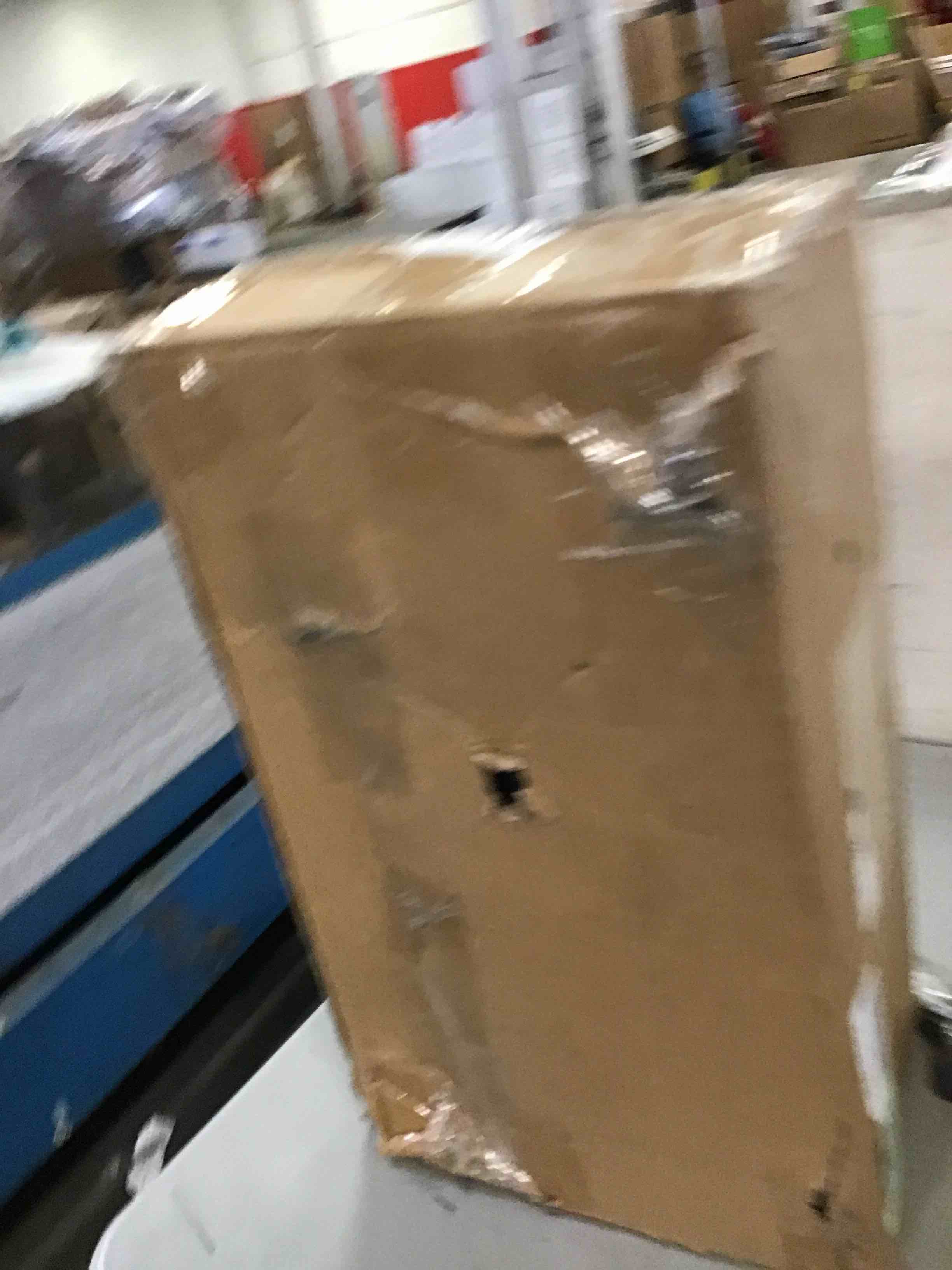 https://s3.amazonaws.com/lotting-images-prod/bidfta/YEL6285330_1712511966925.jpeg