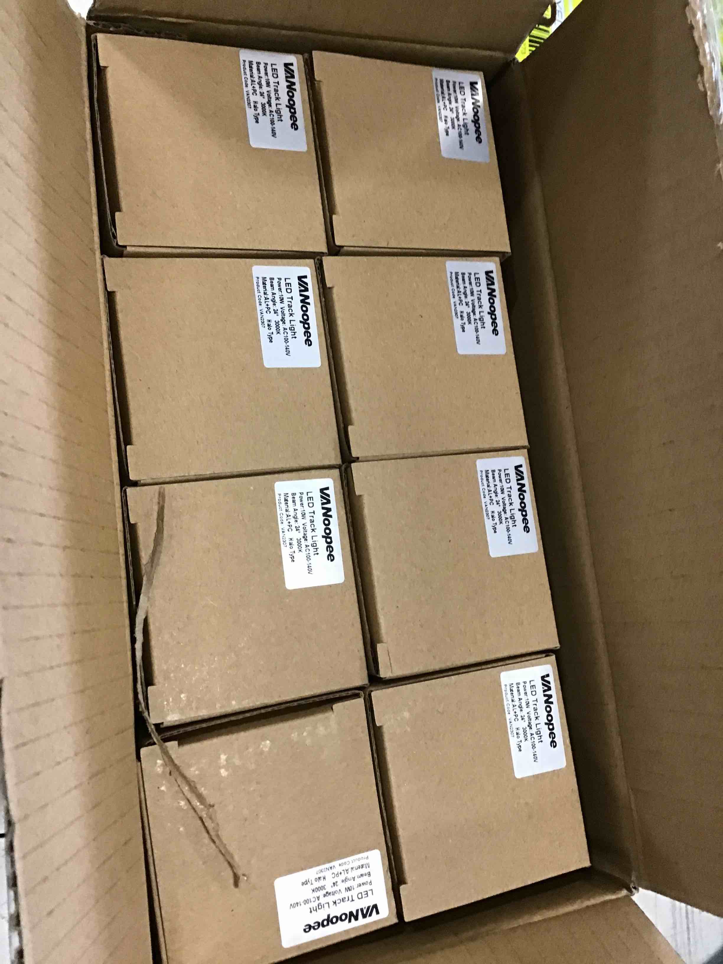 https://s3.amazonaws.com/lotting-images-prod/bidfta/YEL6286272_1712324486833.jpeg