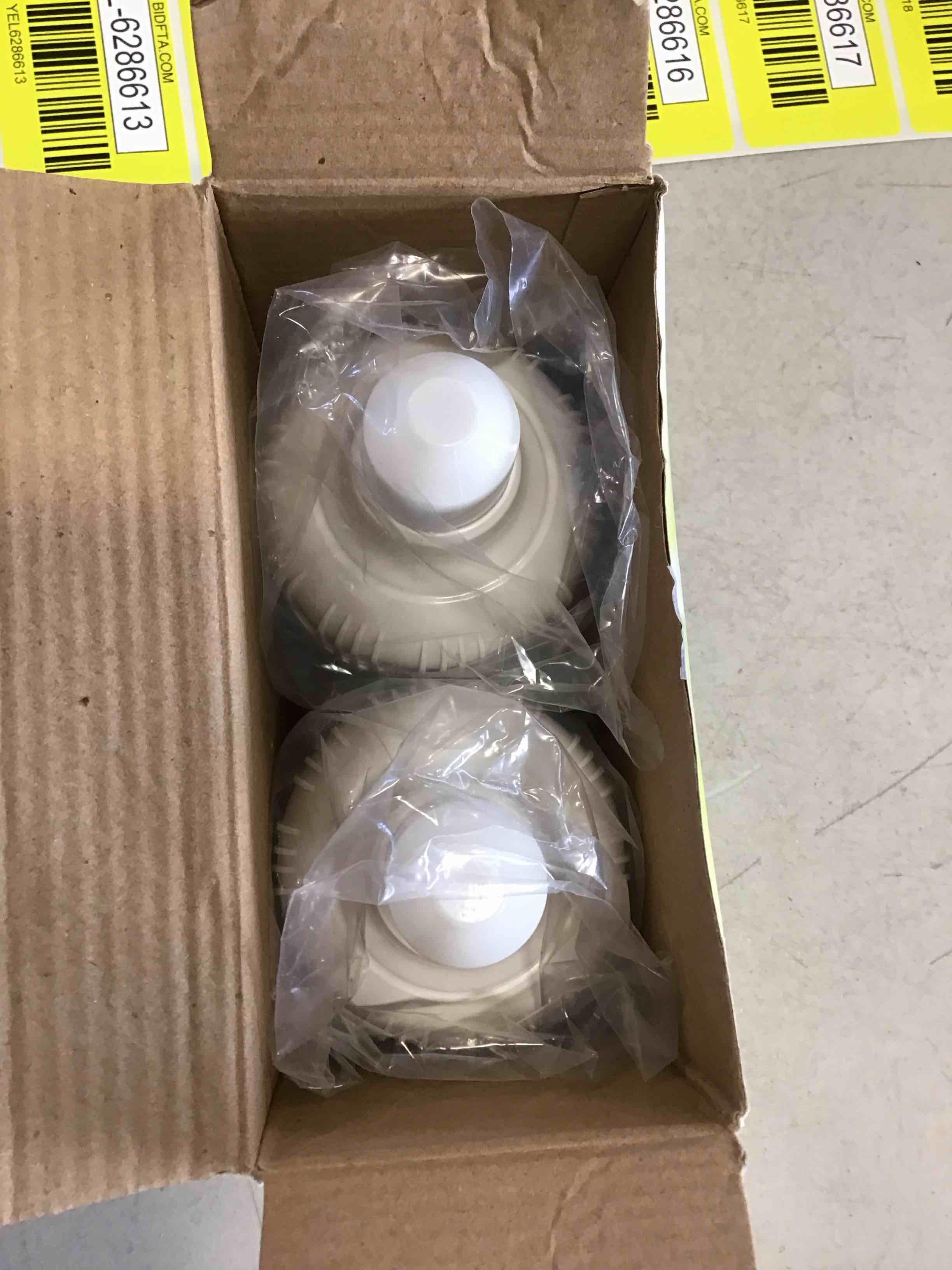 https://s3.amazonaws.com/lotting-images-prod/bidfta/YEL6286613_1712407872933.jpeg
