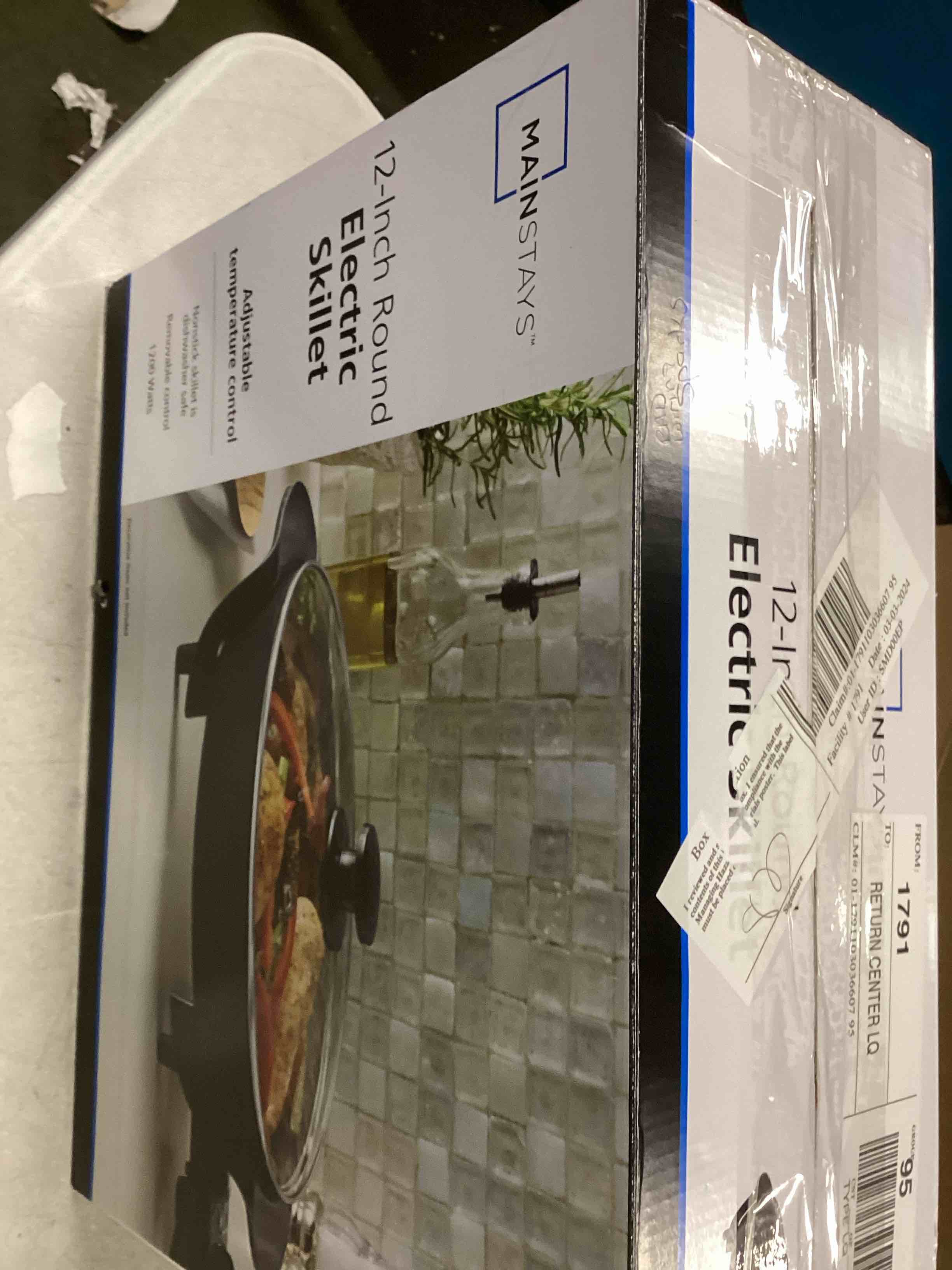 https://s3.amazonaws.com/lotting-images-prod/bidfta/YEL6288079_1712684842120.jpeg