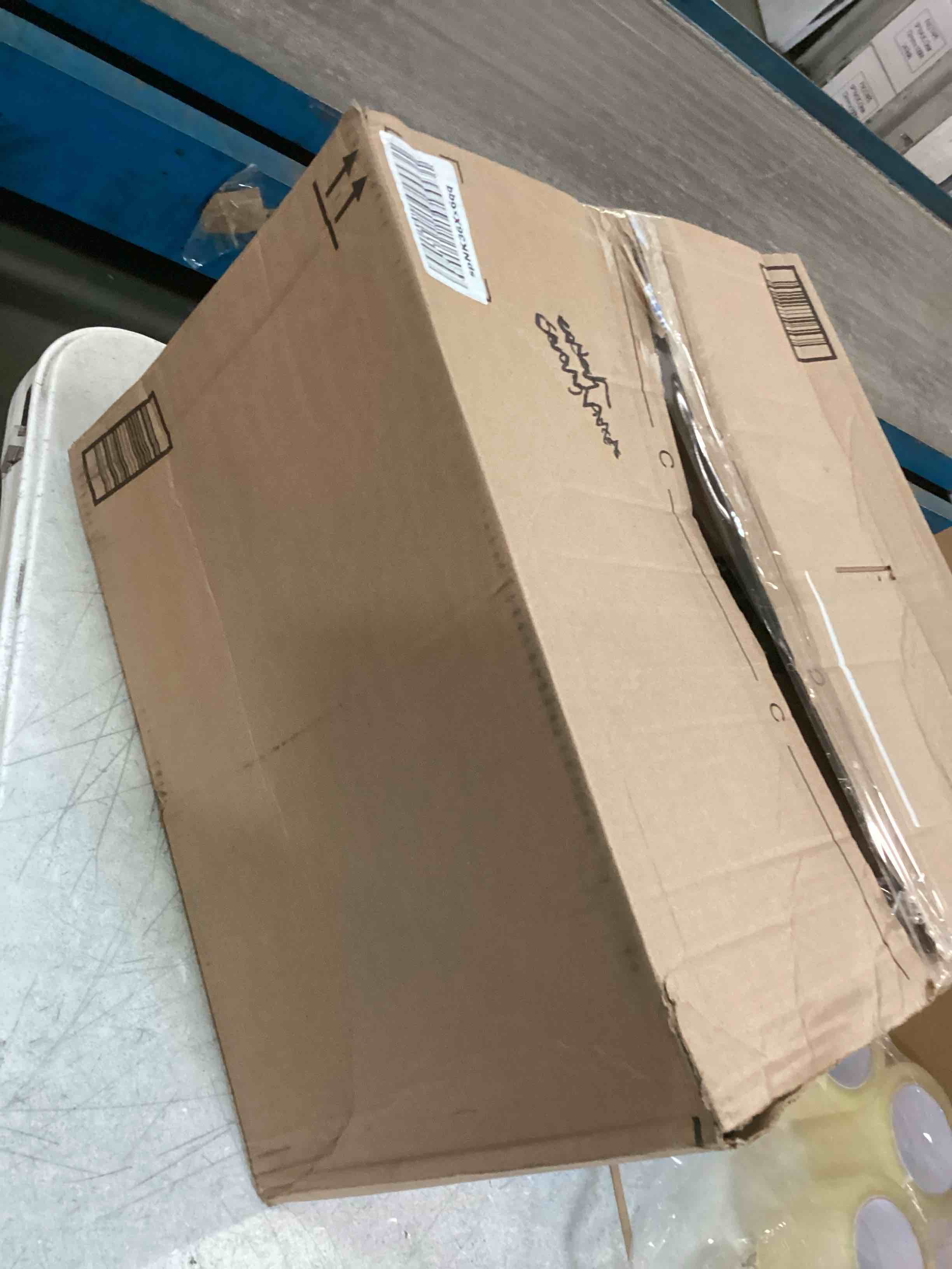 https://s3.amazonaws.com/lotting-images-prod/bidfta/YEL6288254_1712759366114.jpeg