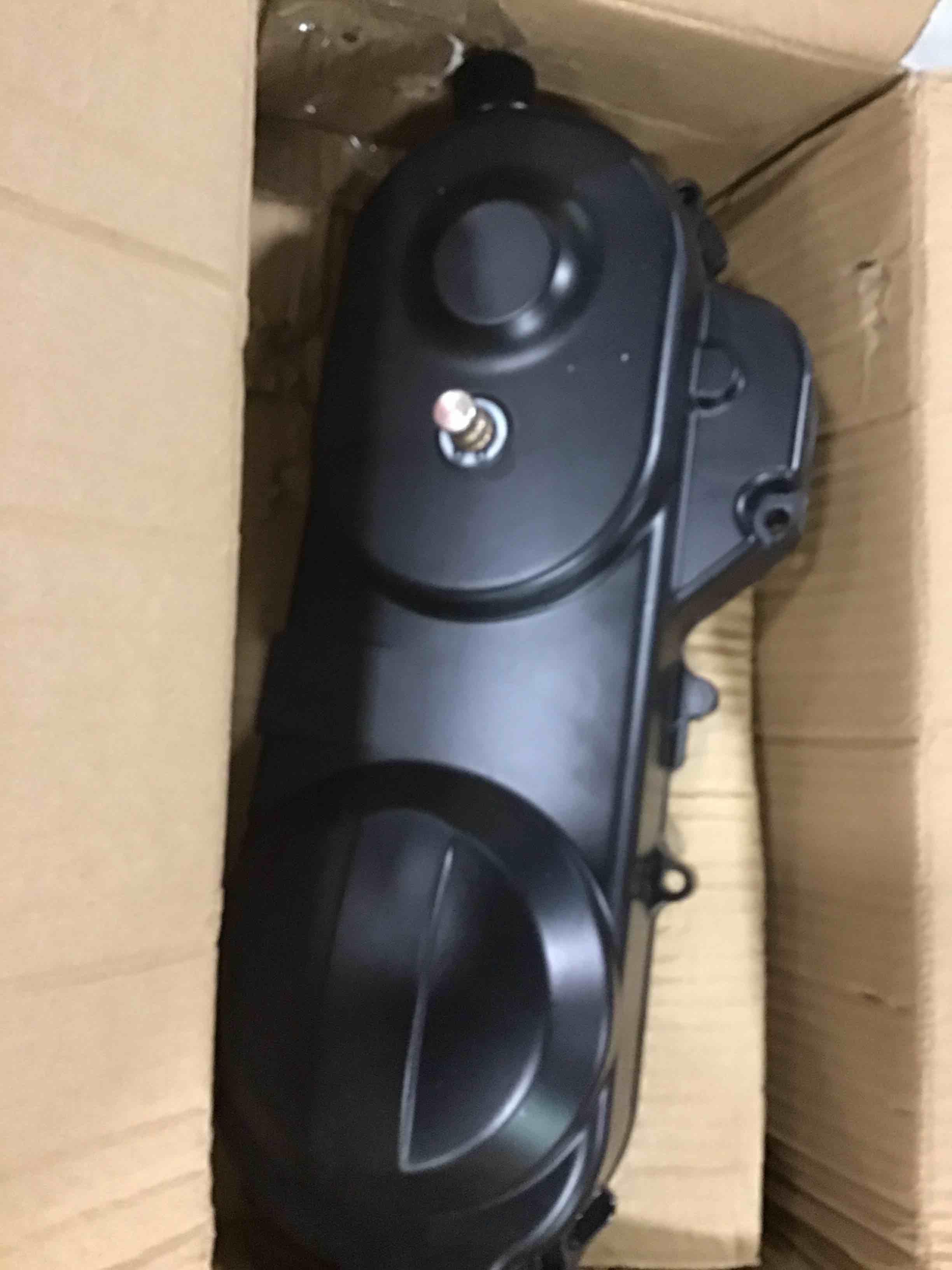 https://s3.amazonaws.com/lotting-images-prod/bidfta/YEL6288908_1712320073385.jpeg