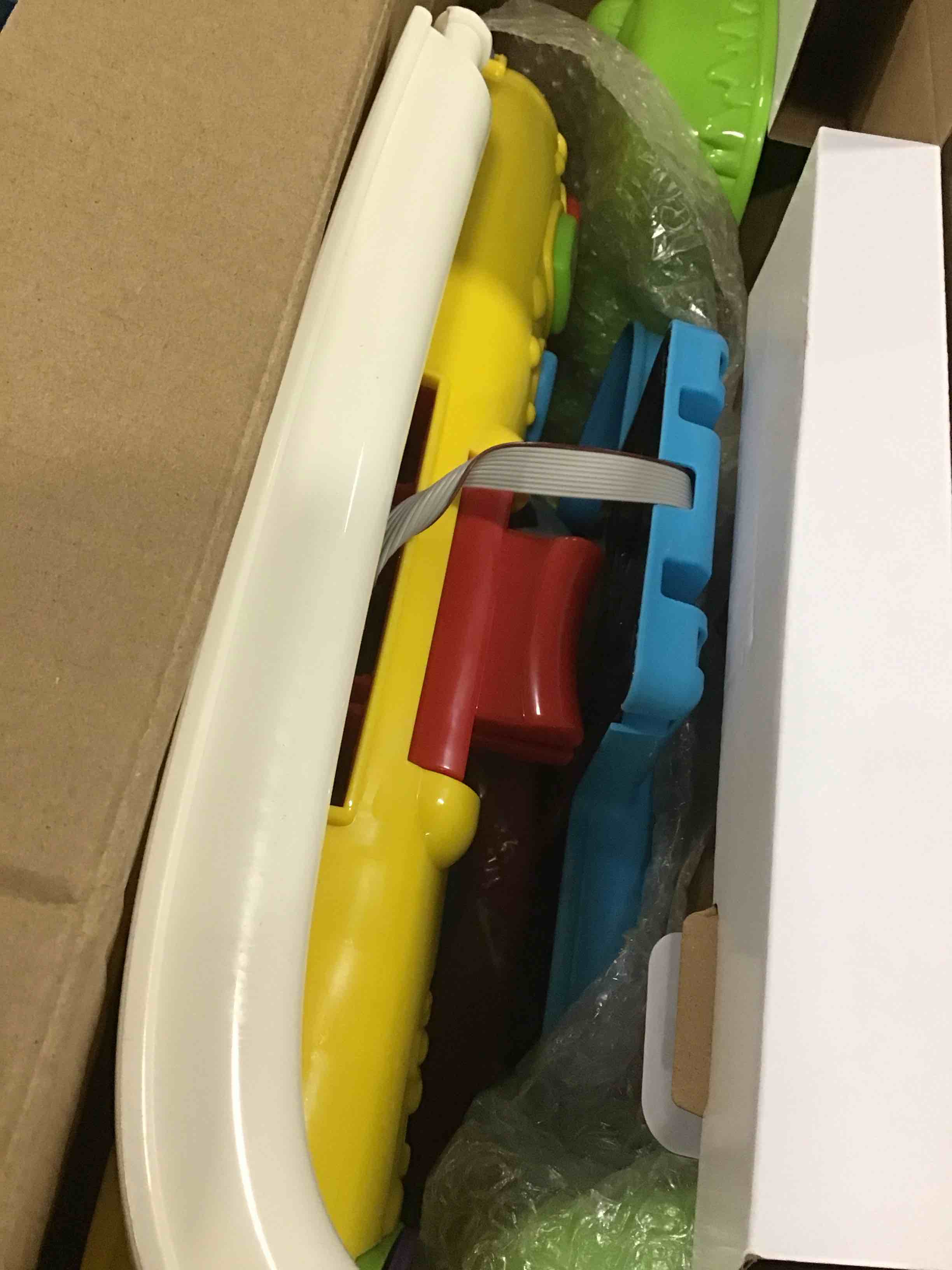 https://s3.amazonaws.com/lotting-images-prod/bidfta/YEL6288968_1712327421264.jpeg