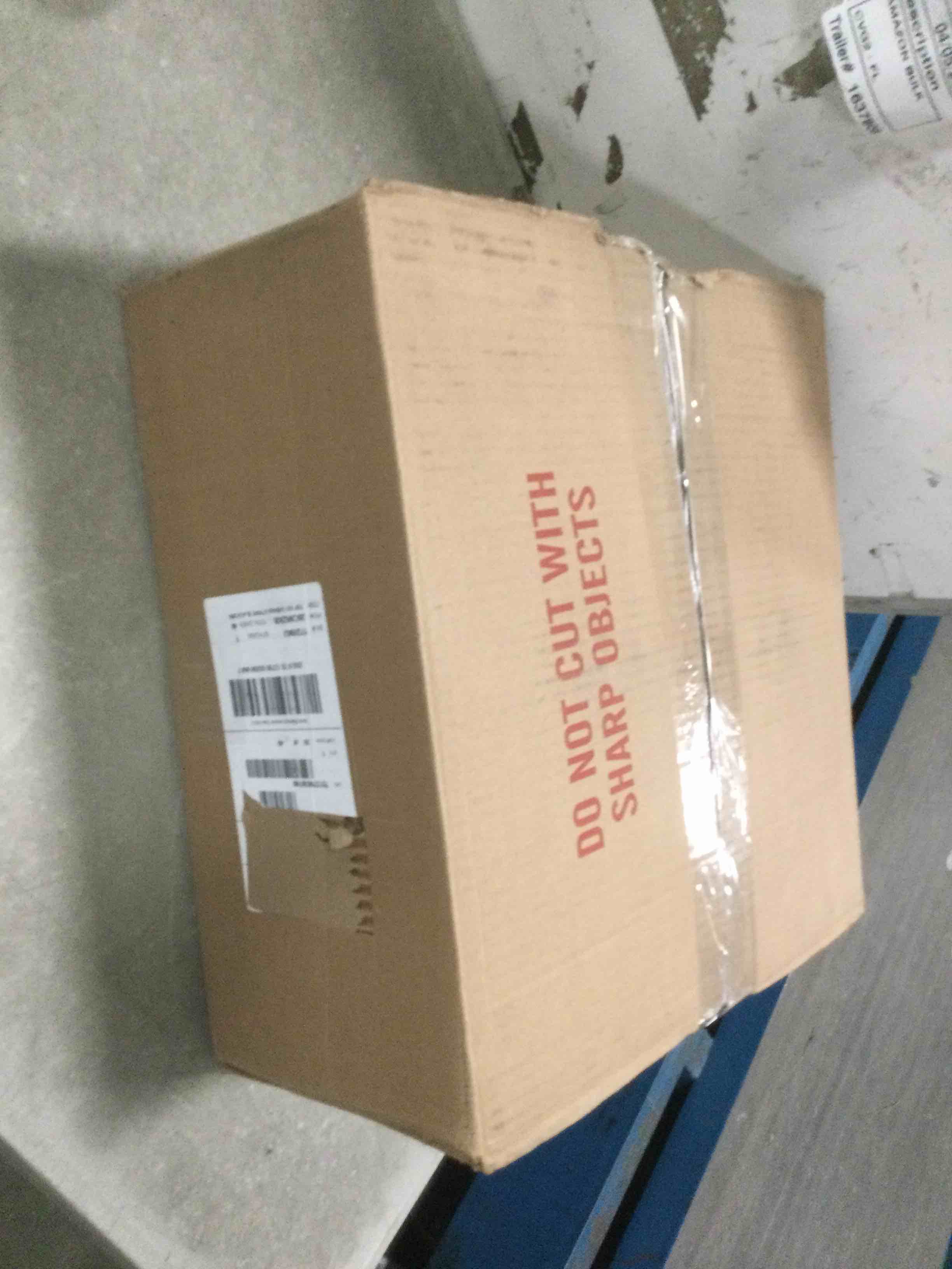 https://s3.amazonaws.com/lotting-images-prod/bidfta/YEL6289360_1712576450579.jpeg