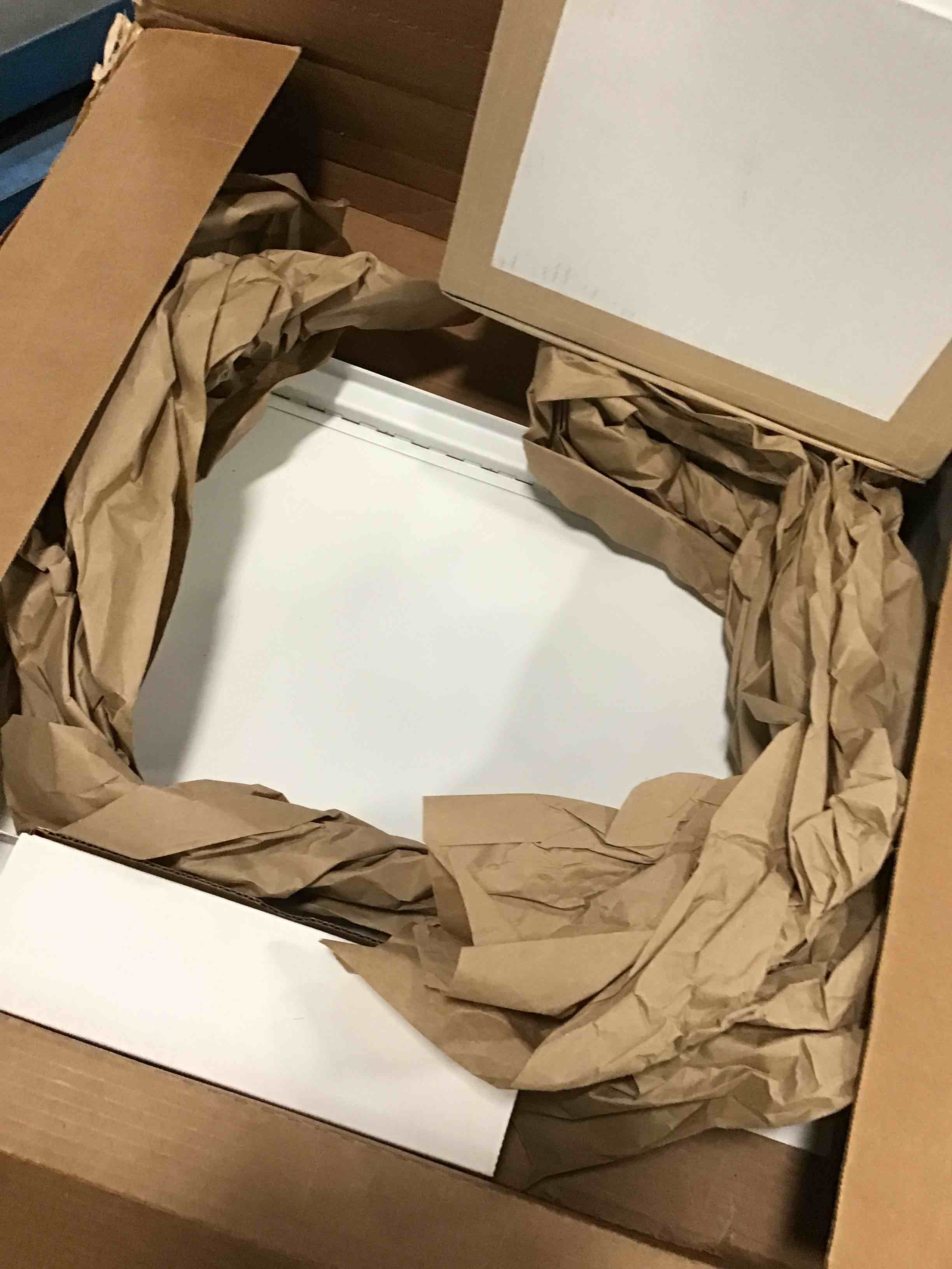 https://s3.amazonaws.com/lotting-images-prod/bidfta/YEL6290743_1712750147667.jpeg