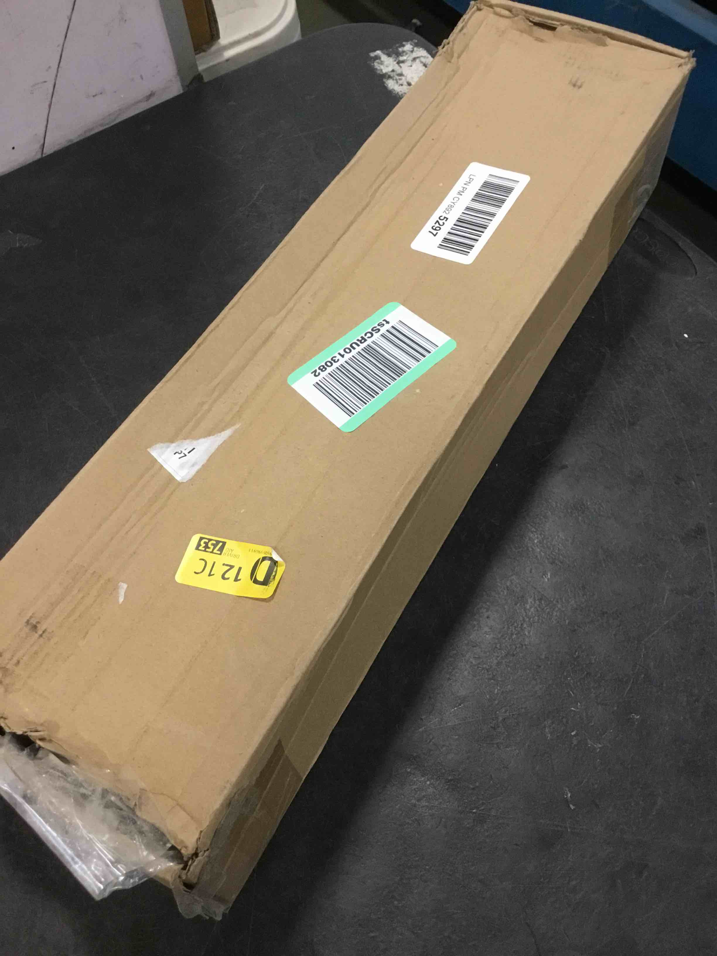 https://s3.amazonaws.com/lotting-images-prod/bidfta/YEL6291523_1712329973530.jpeg