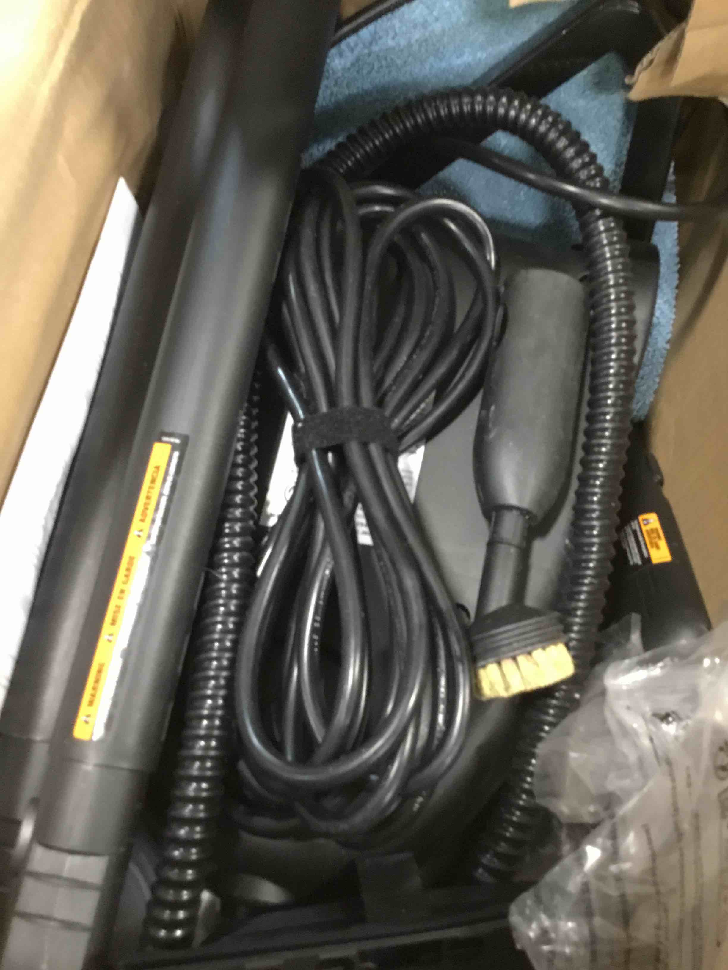 https://s3.amazonaws.com/lotting-images-prod/bidfta/YEL6291750_1712586994562.jpeg