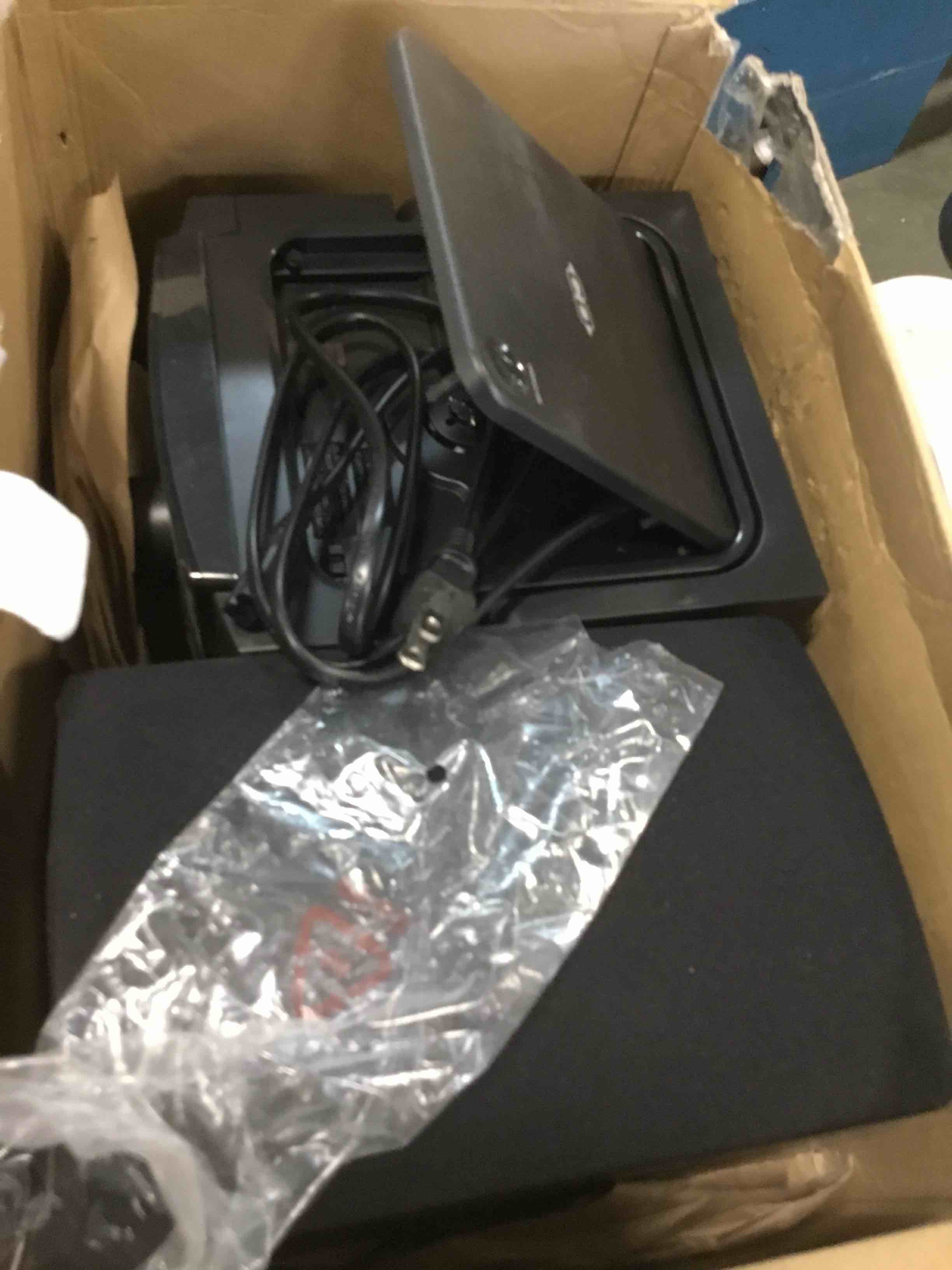 https://s3.amazonaws.com/lotting-images-prod/bidfta/YEL6291891_1712606955579.jpeg