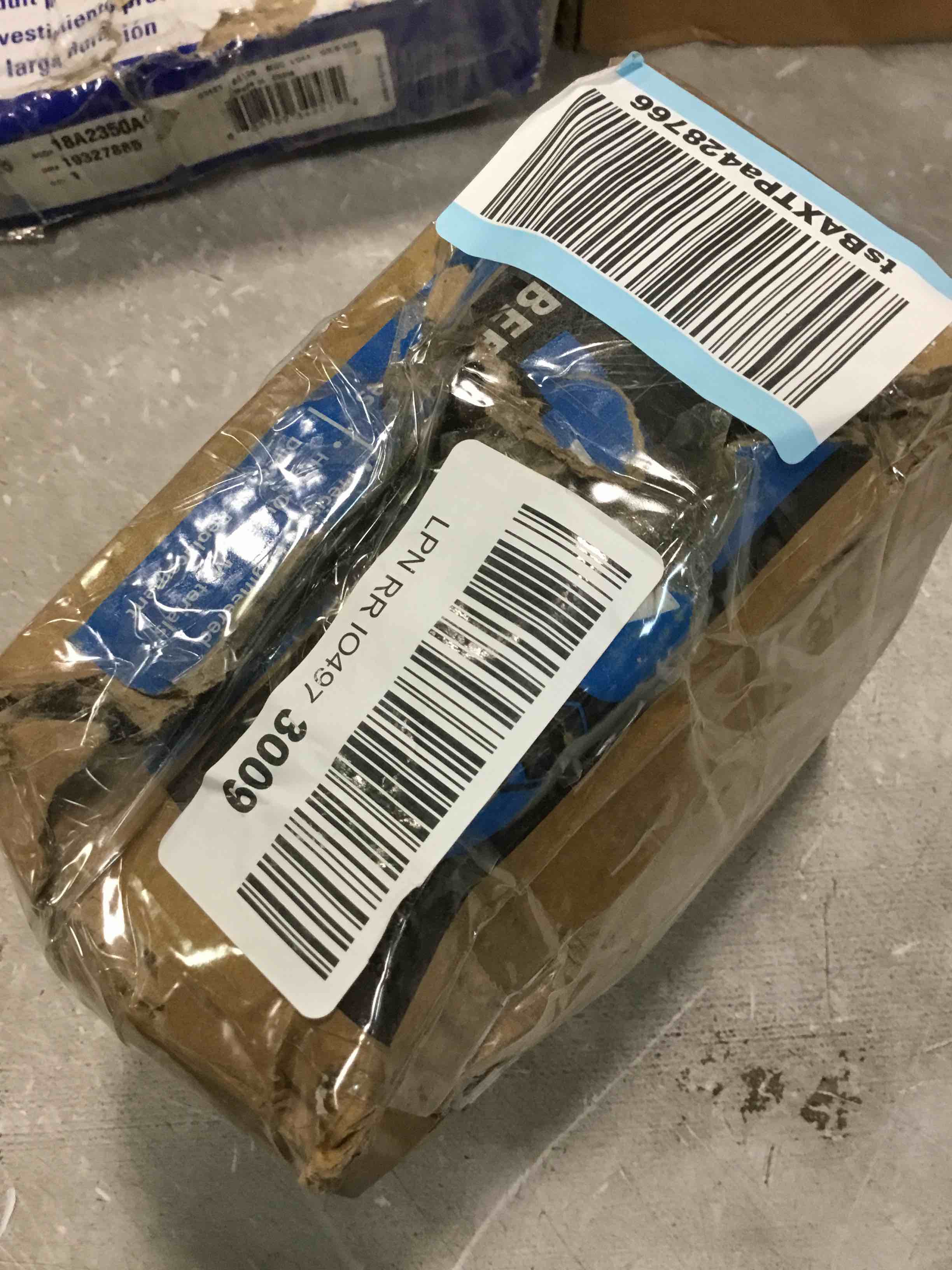 https://s3.amazonaws.com/lotting-images-prod/bidfta/YEL6292399_1712835839252.jpeg