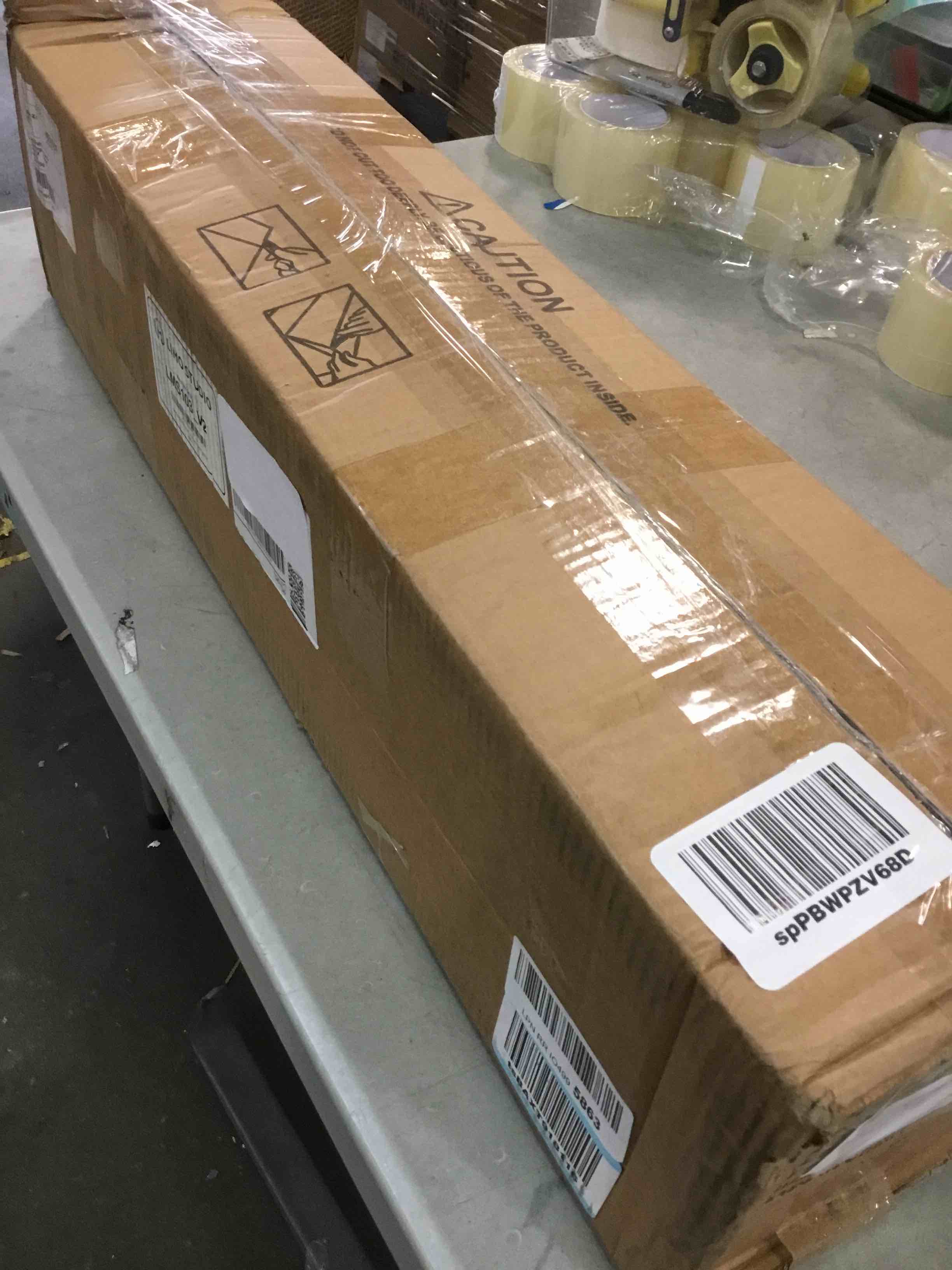 https://s3.amazonaws.com/lotting-images-prod/bidfta/YEL6293698_1712598993602.jpeg