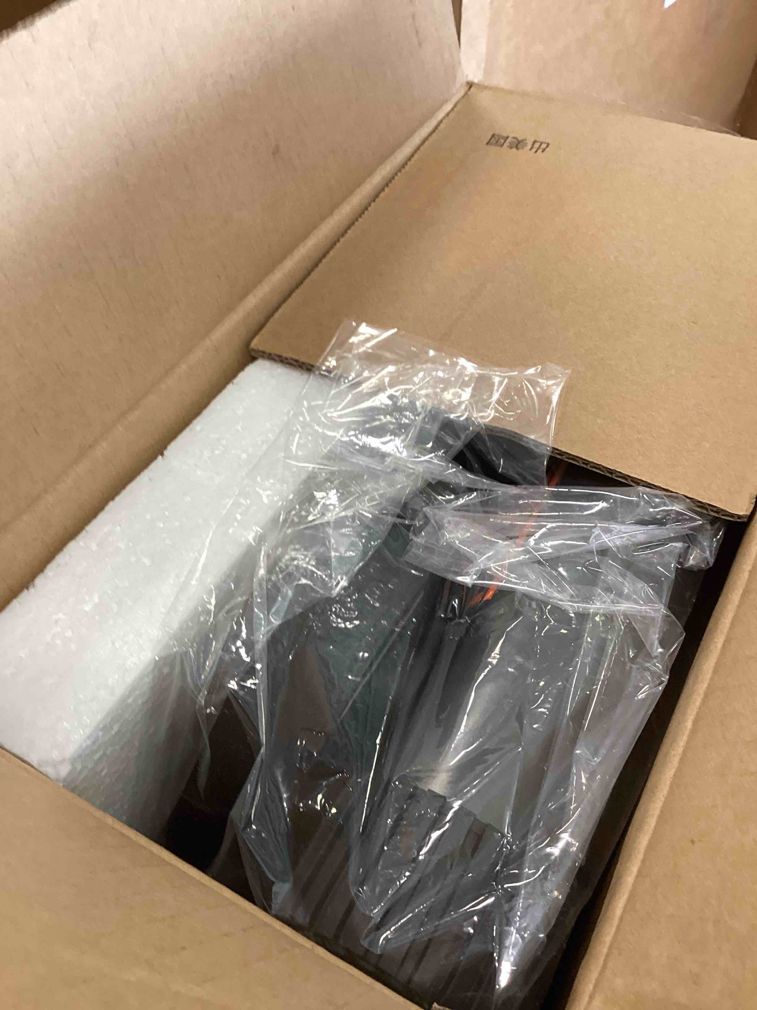https://s3.amazonaws.com/lotting-images-prod/bidfta/YEL6294544_1718110191653.jpeg