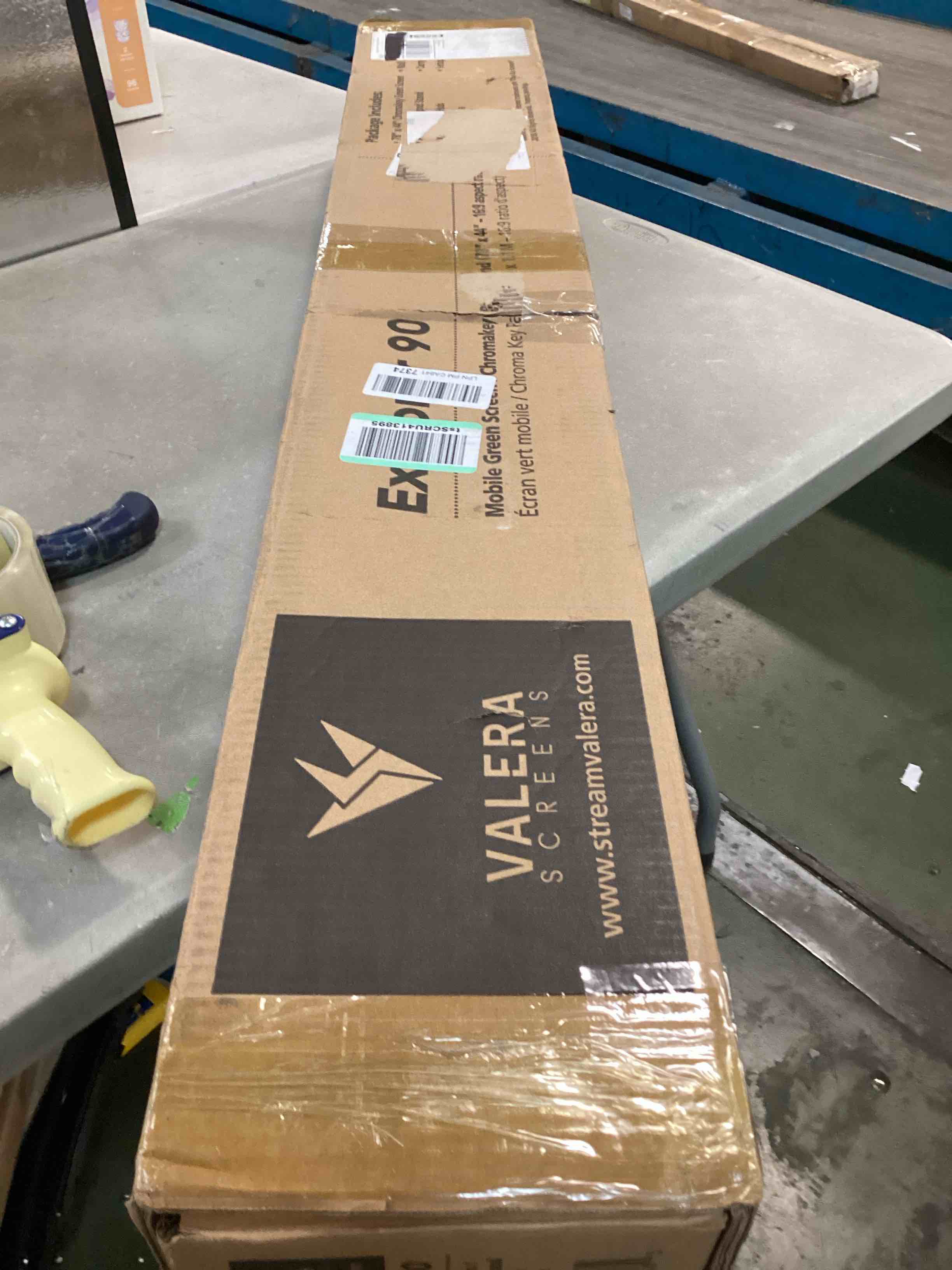 https://s3.amazonaws.com/lotting-images-prod/bidfta/YEL6296977_1713378611088.jpeg