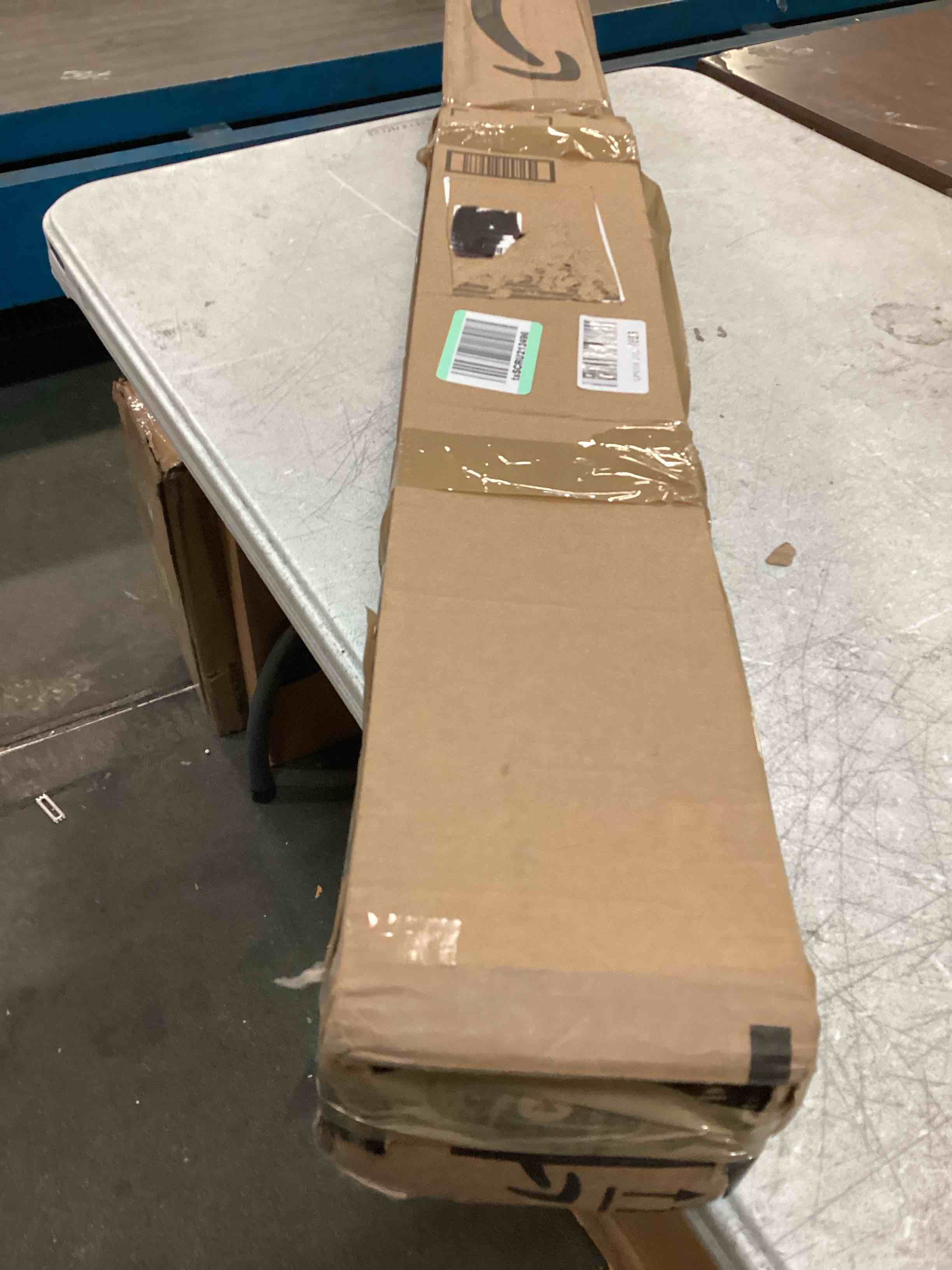 https://s3.amazonaws.com/lotting-images-prod/bidfta/YEL6297013_1713442485775.jpeg