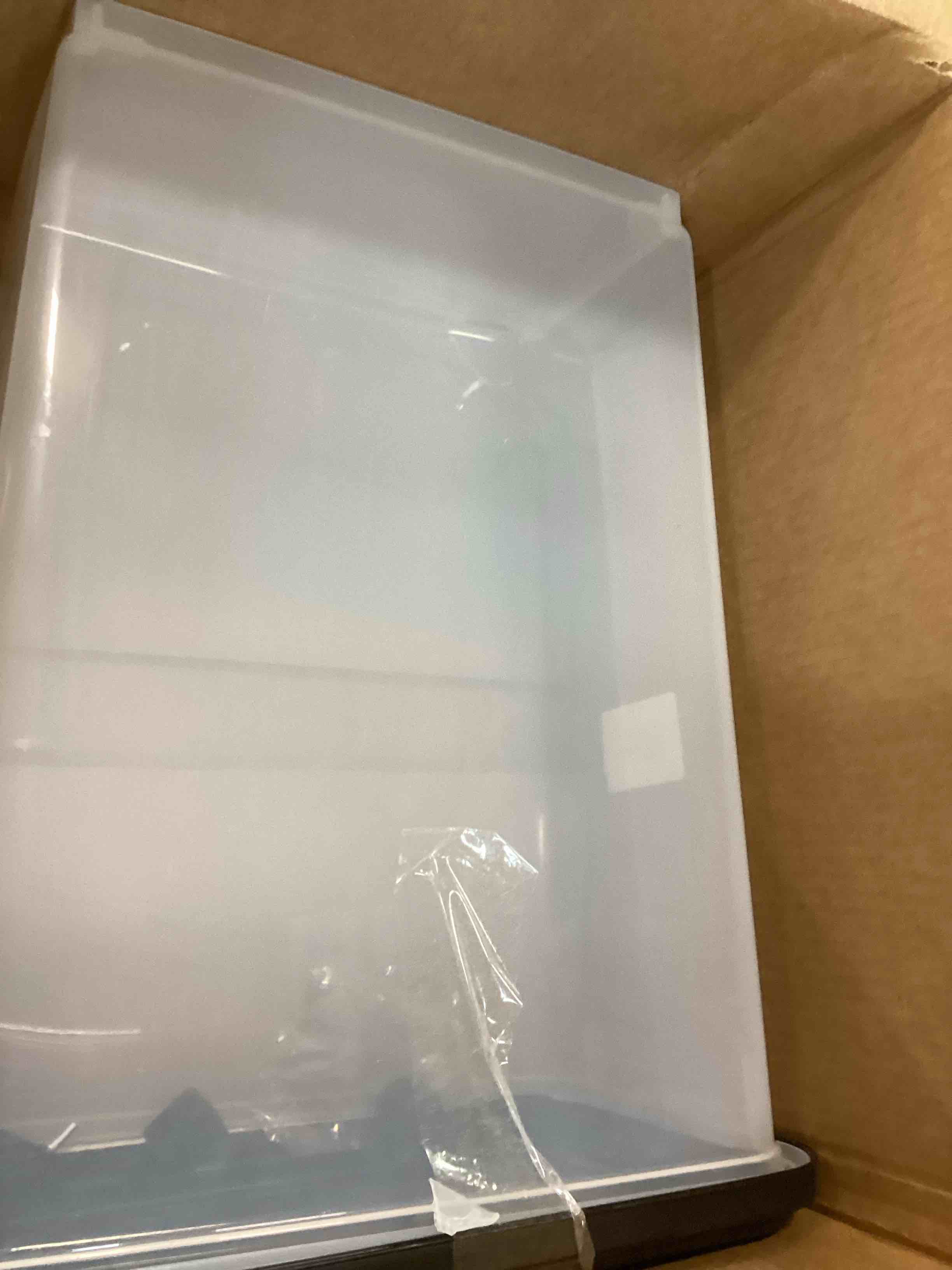 https://s3.amazonaws.com/lotting-images-prod/bidfta/YEL6297342_1713799132244.jpeg