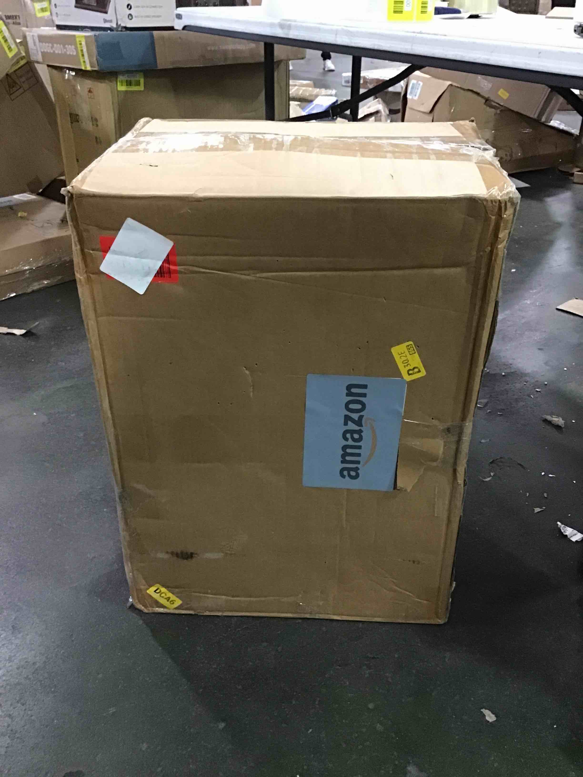 https://s3.amazonaws.com/lotting-images-prod/bidfta/YEL6297601_1712682488657.jpeg
