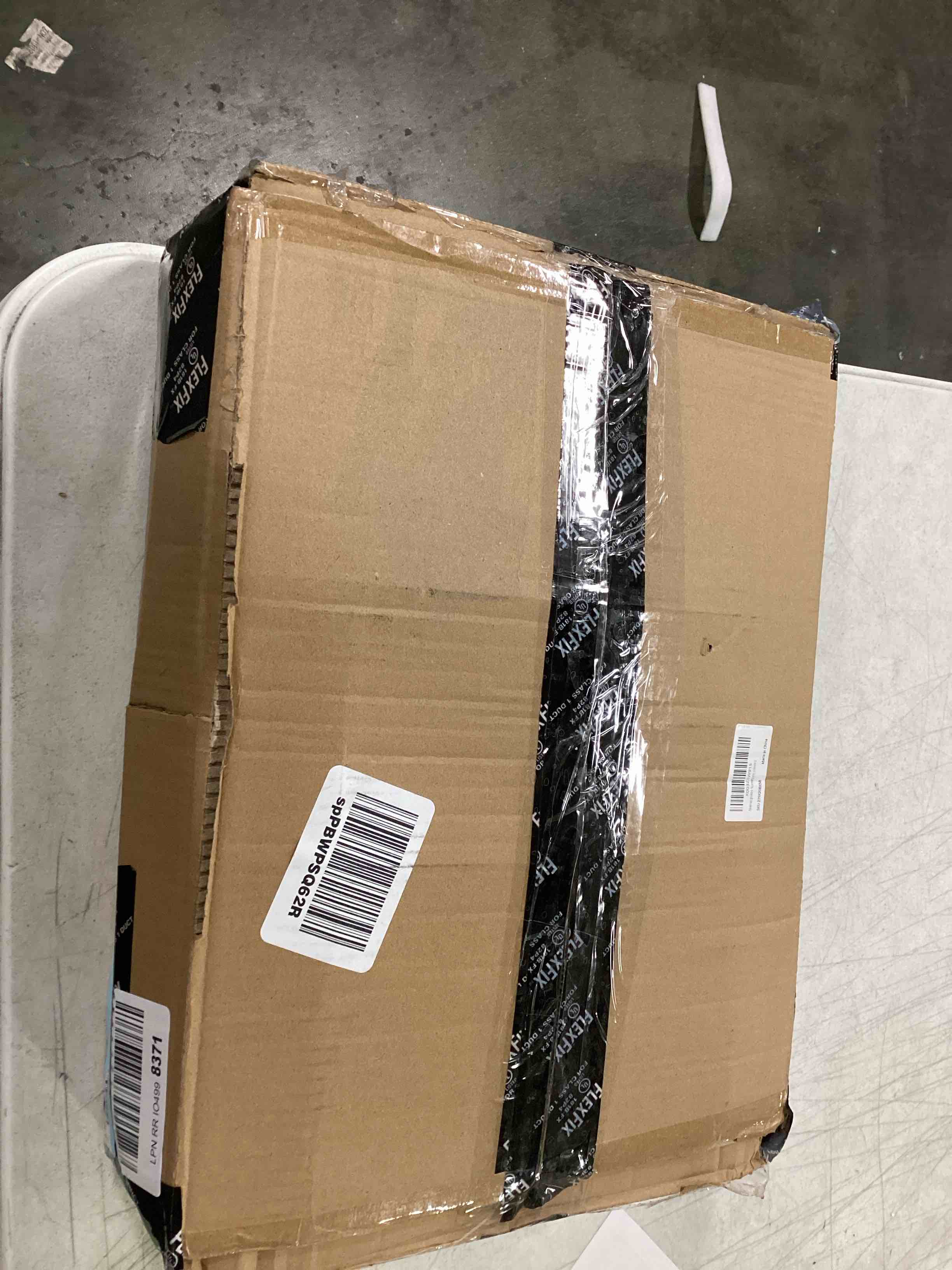 https://s3.amazonaws.com/lotting-images-prod/bidfta/YEL6297668_1712752417157.jpeg